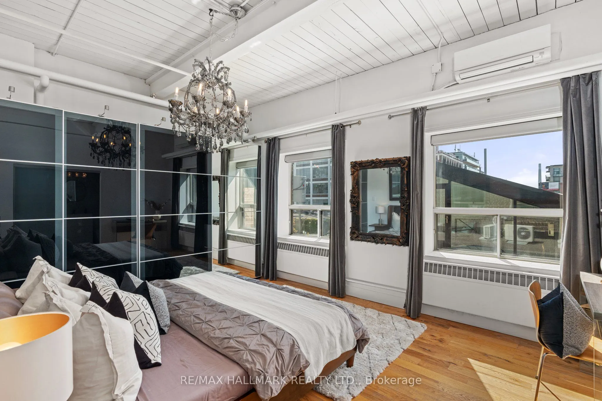 326 Carlaw Avenue, #203