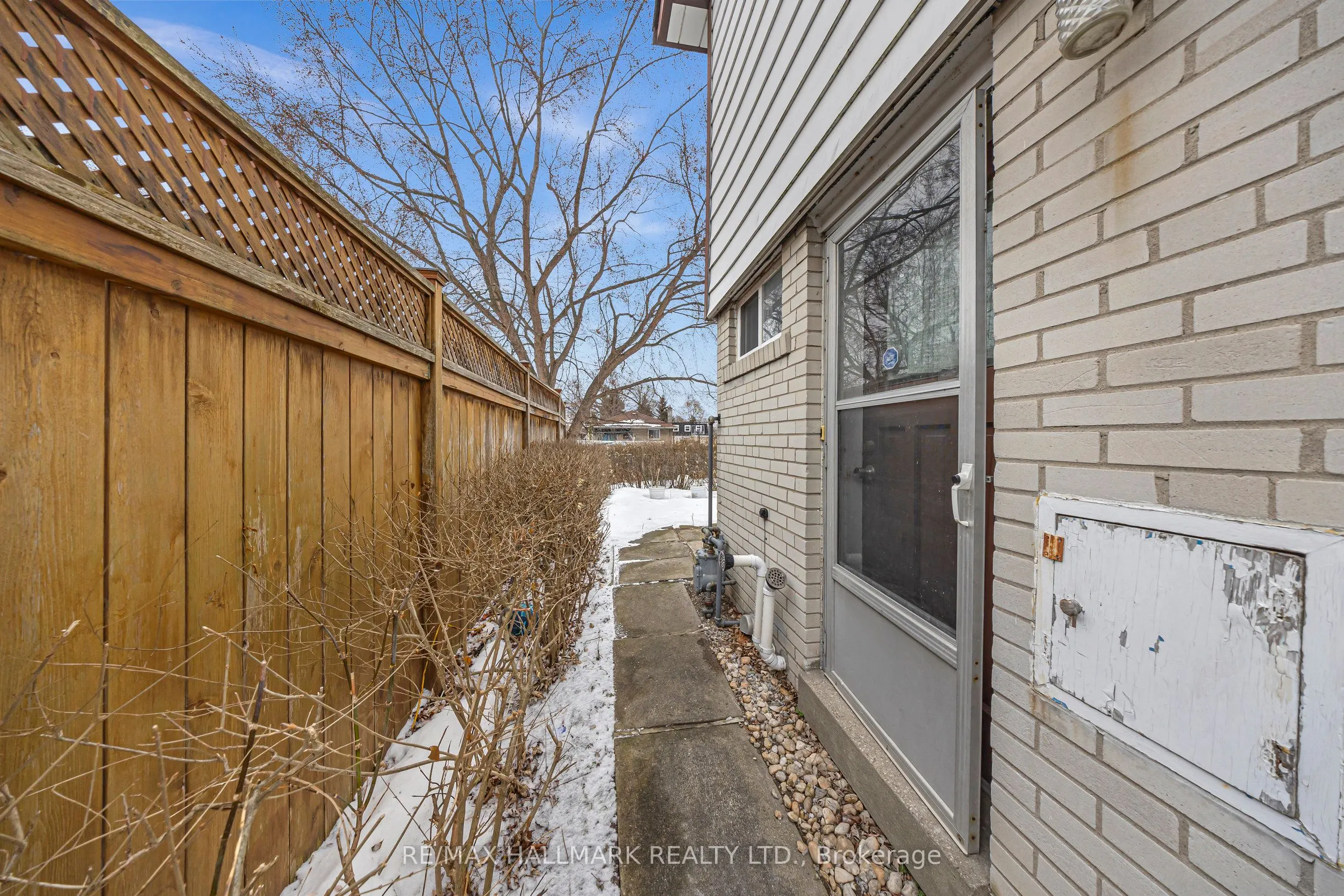 35 Rowallan Drive