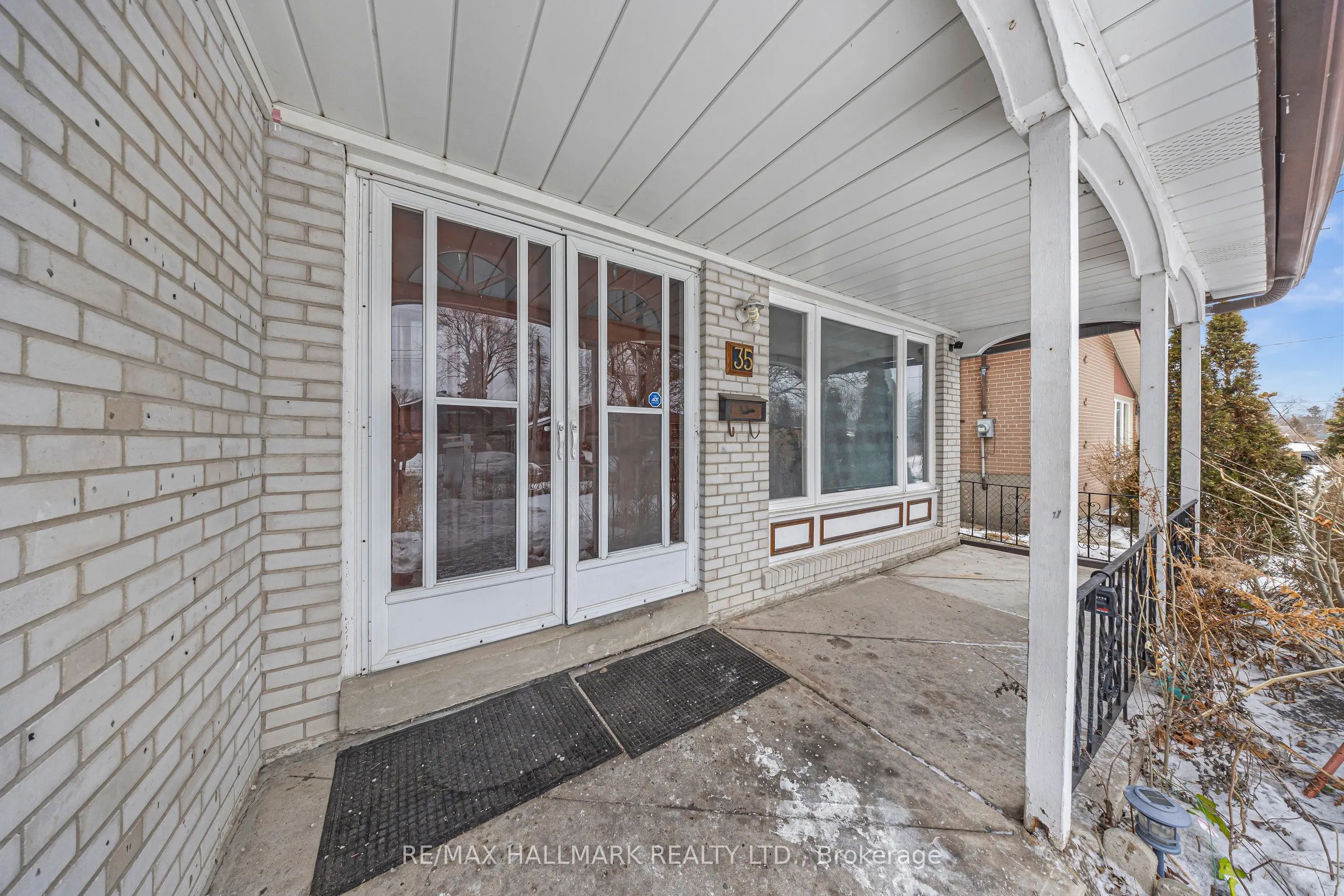 35 Rowallan Drive
