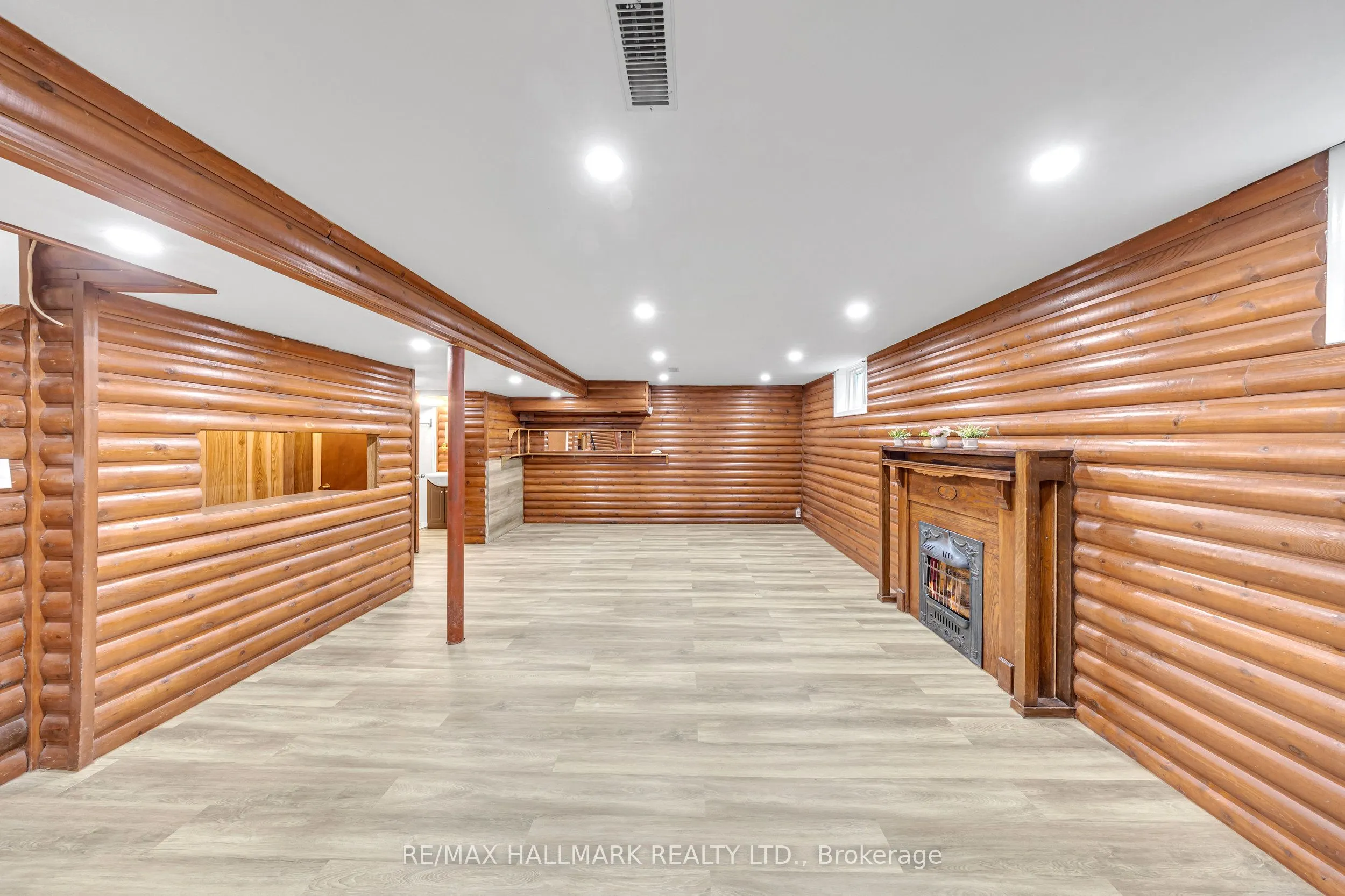 35 Rowallan Drive