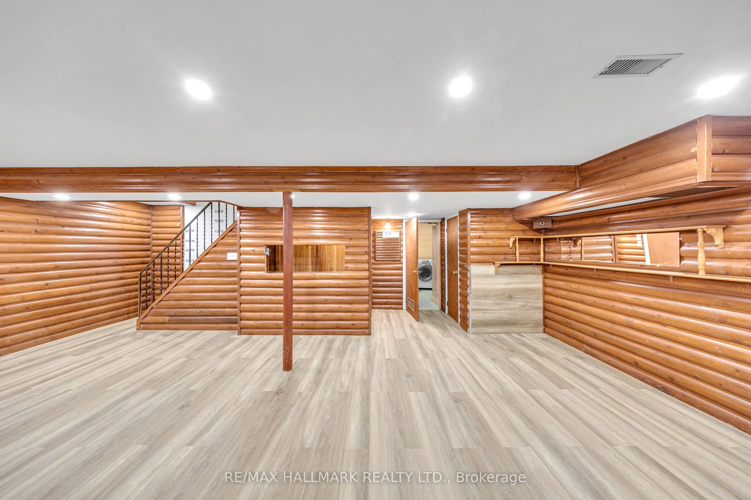35 Rowallan Drive