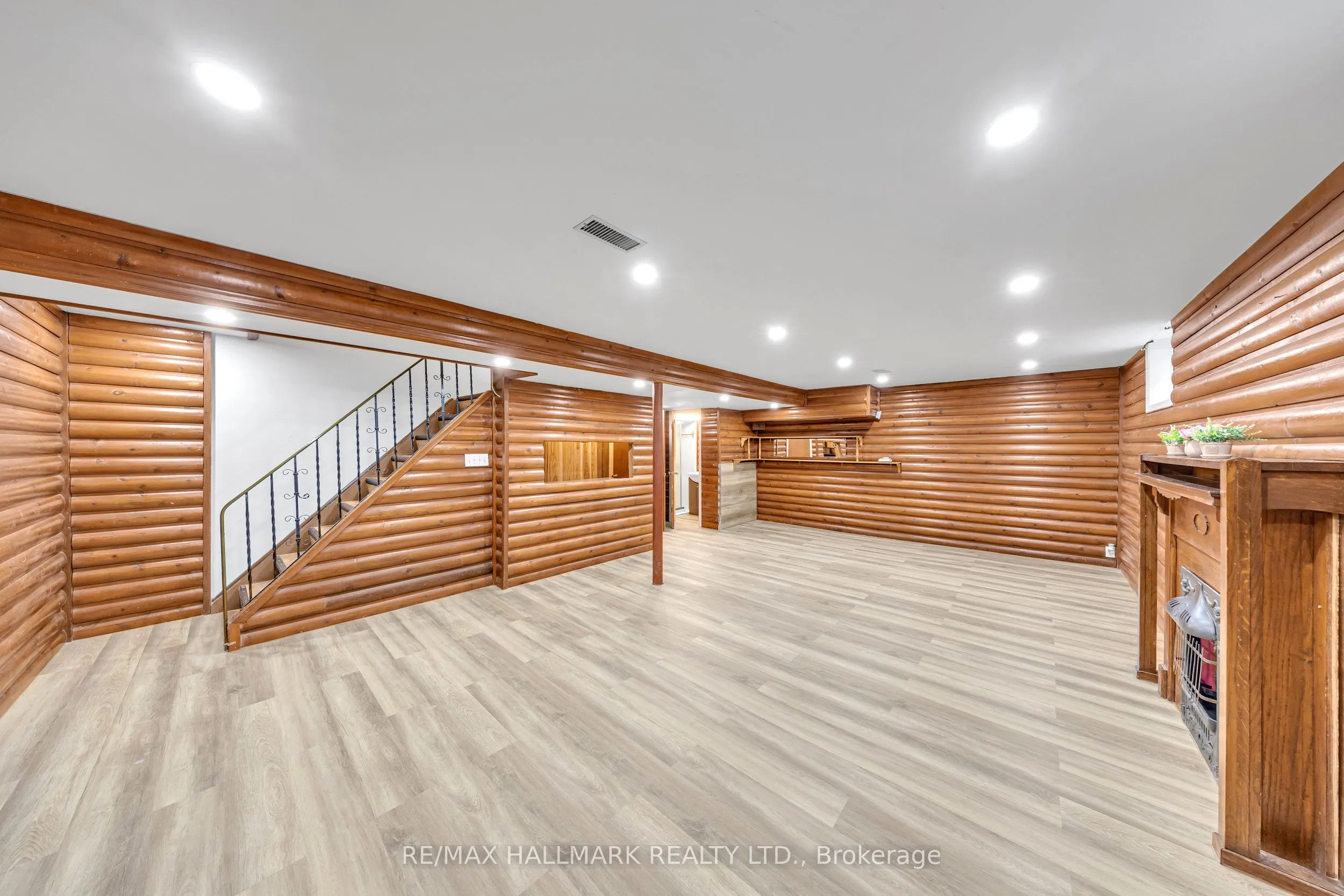 35 Rowallan Drive