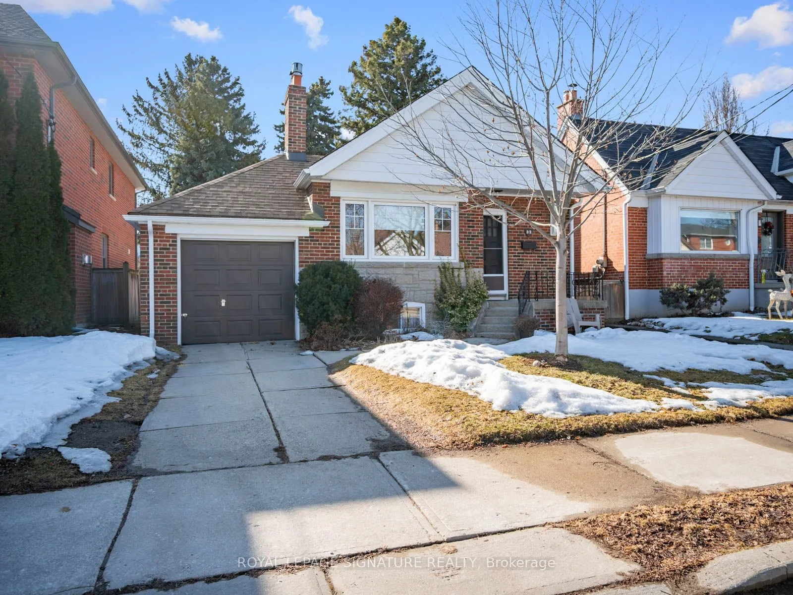32 White Pine Avenue