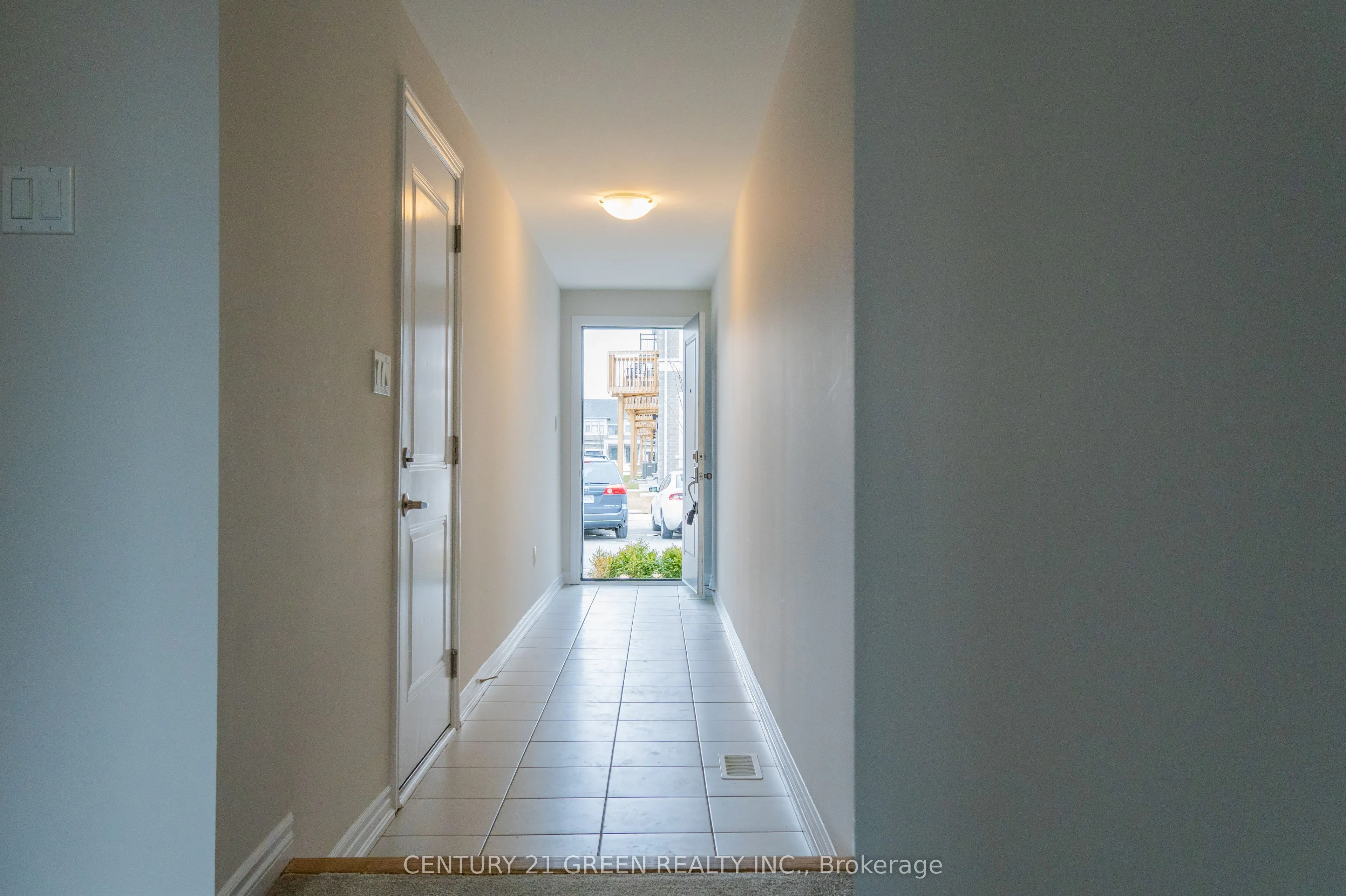 384 Okanagan Path