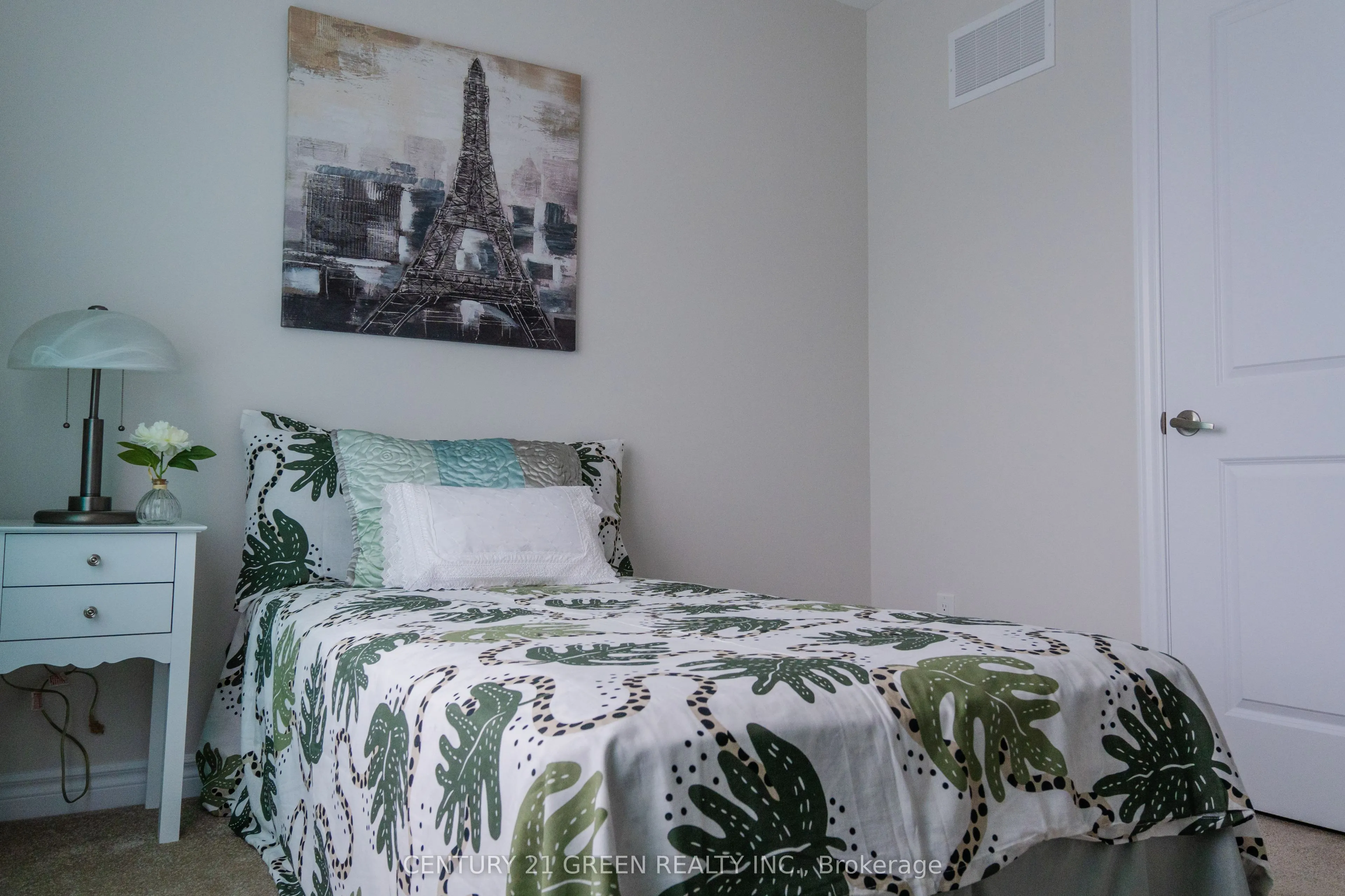 384 Okanagan Path