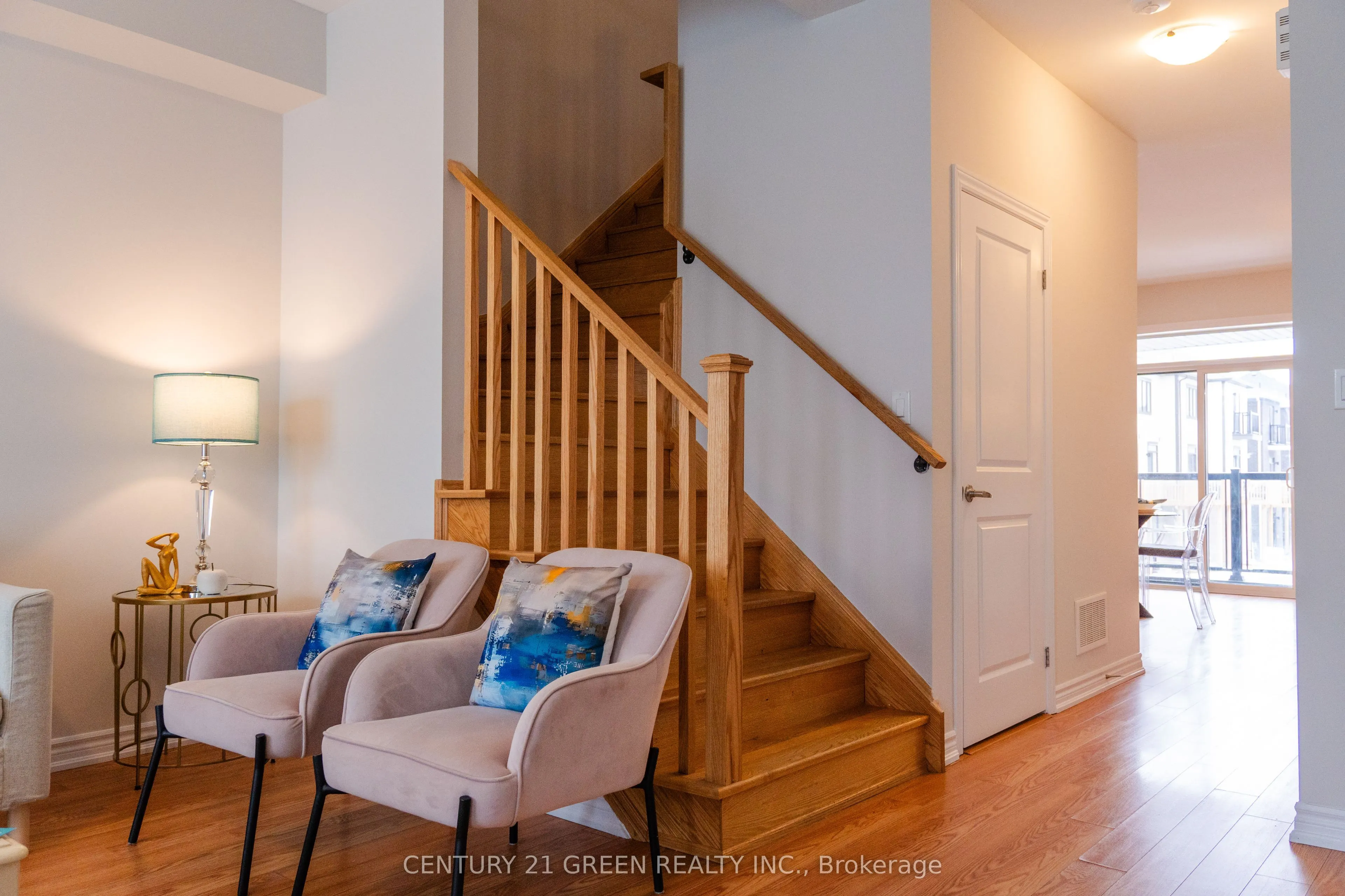 384 Okanagan Path