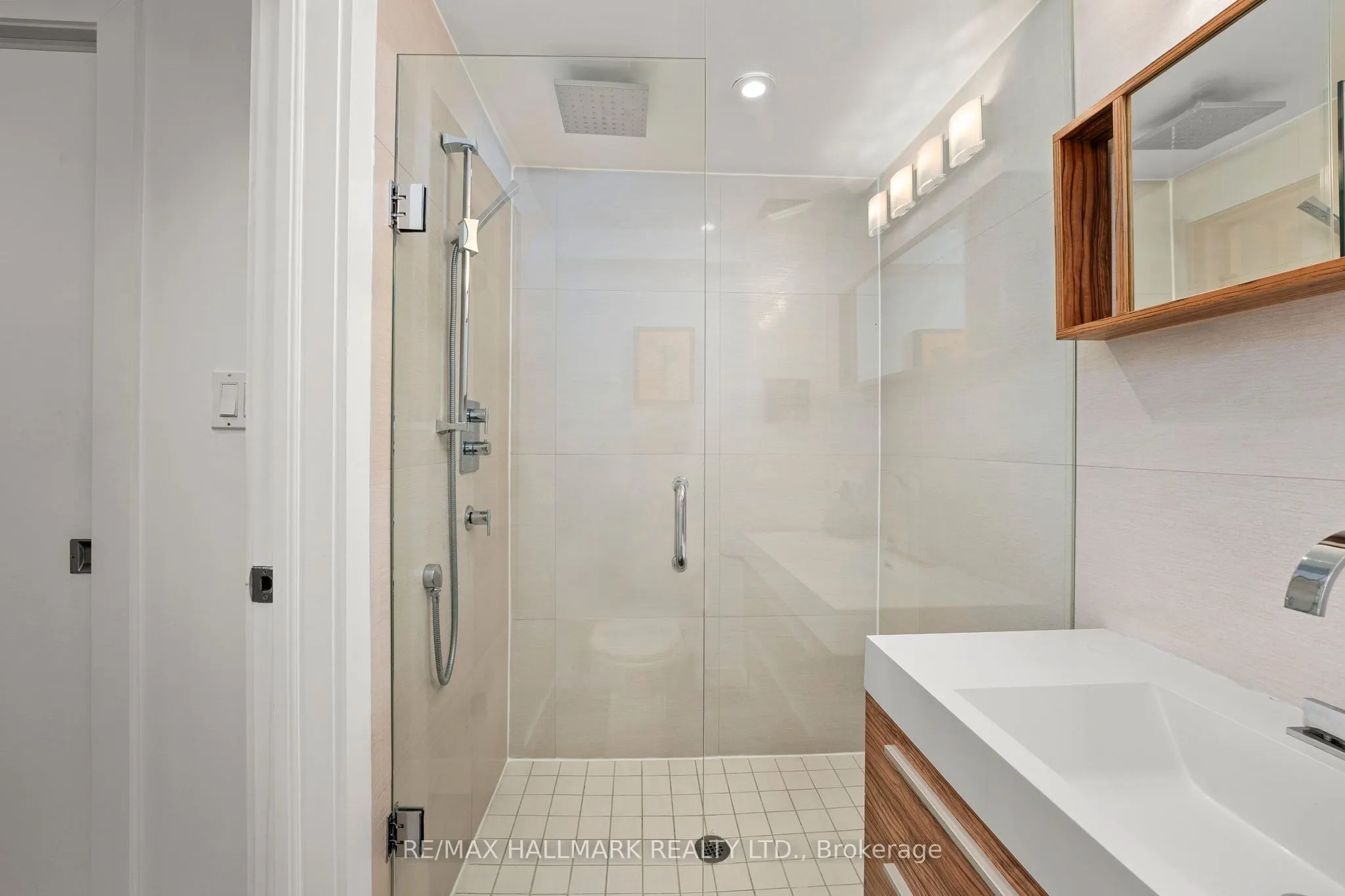 1173 Dundas Street E, #226