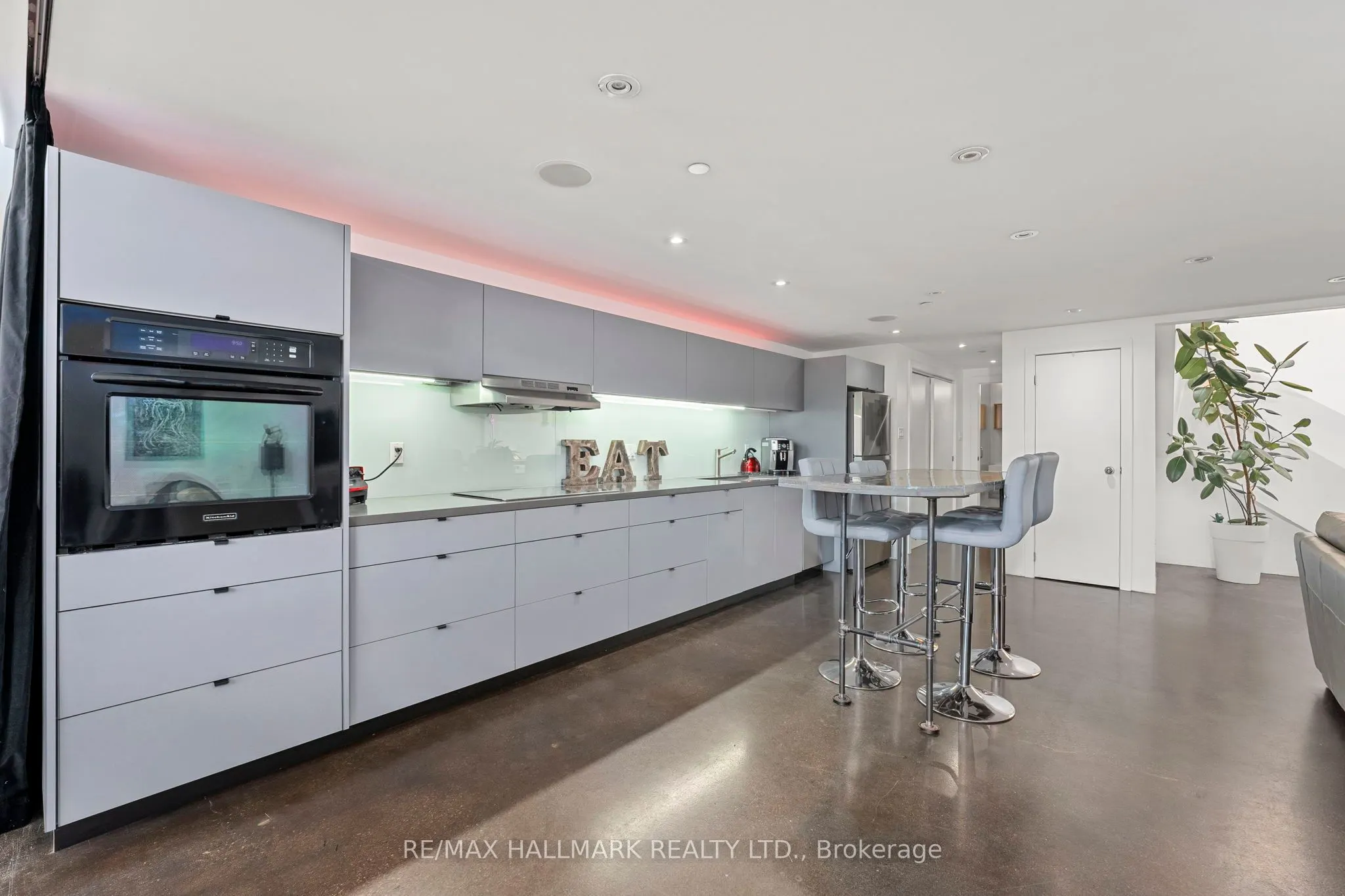 1173 Dundas Street E, #226