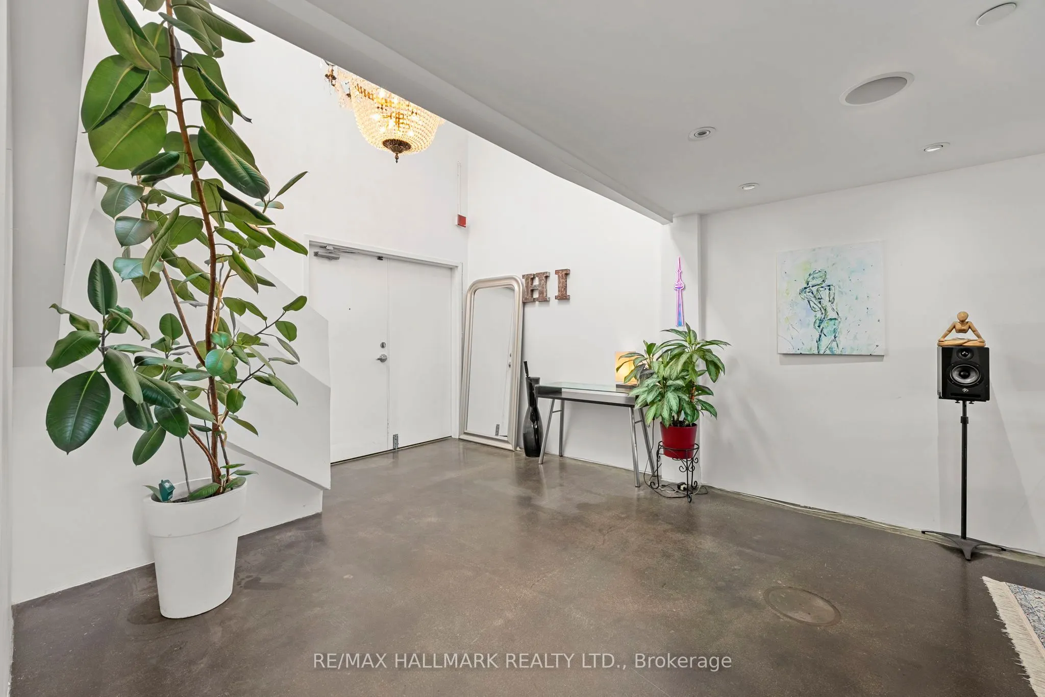 1173 Dundas Street E, #226