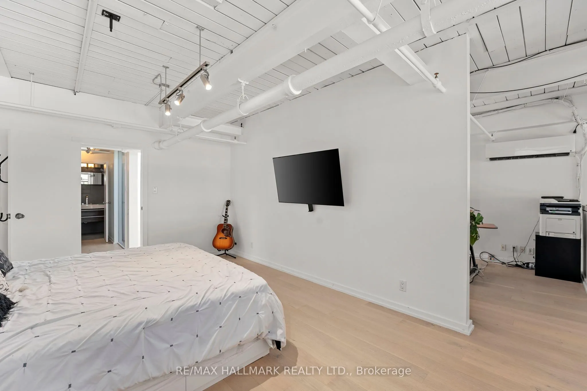 1173 Dundas Street E, #226
