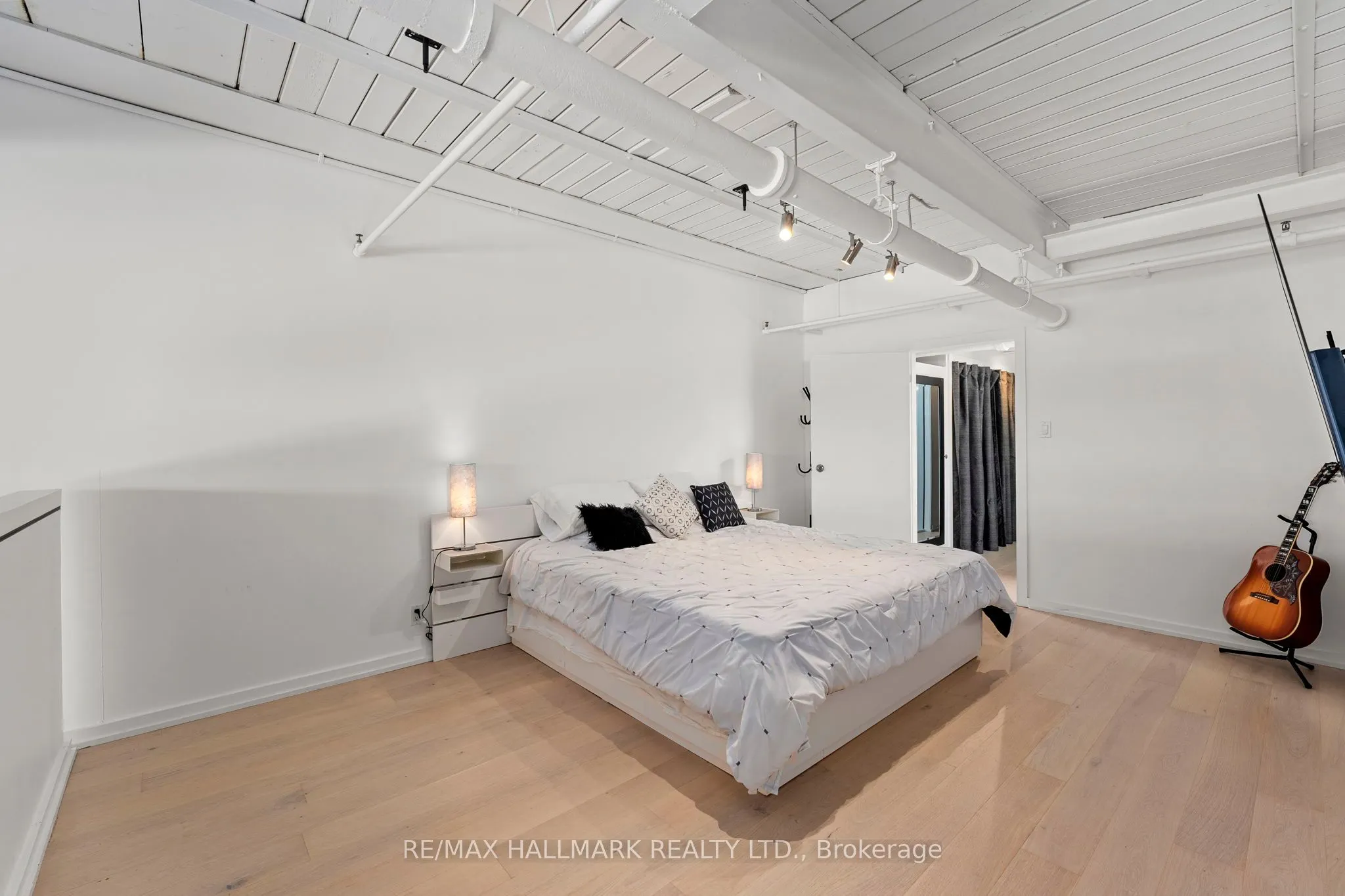 1173 Dundas Street E, #226