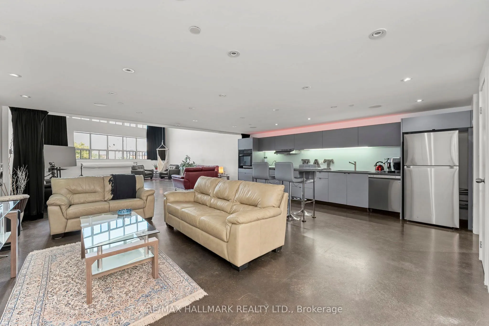 1173 Dundas Street E, #226