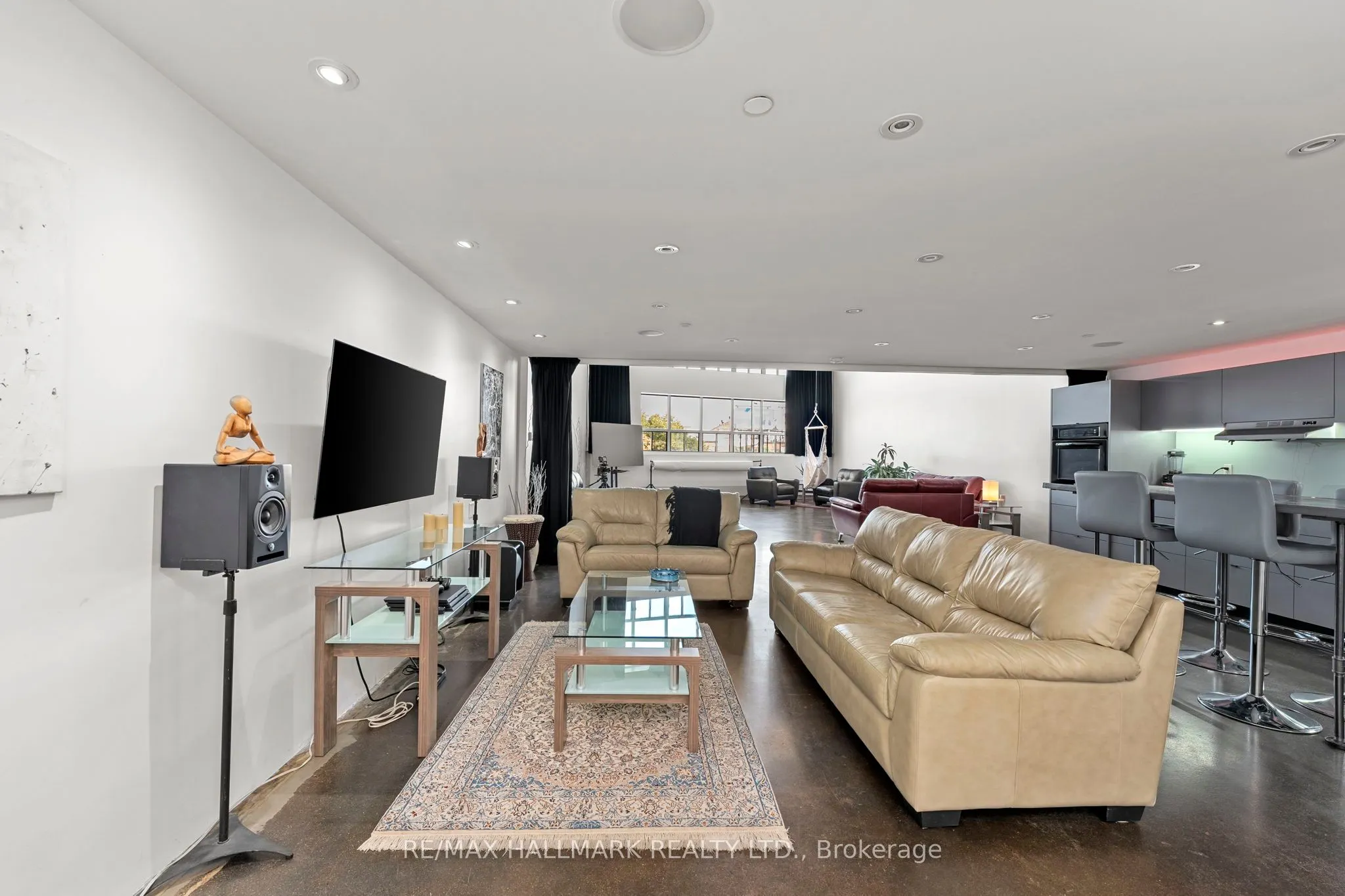 1173 Dundas Street E, #226