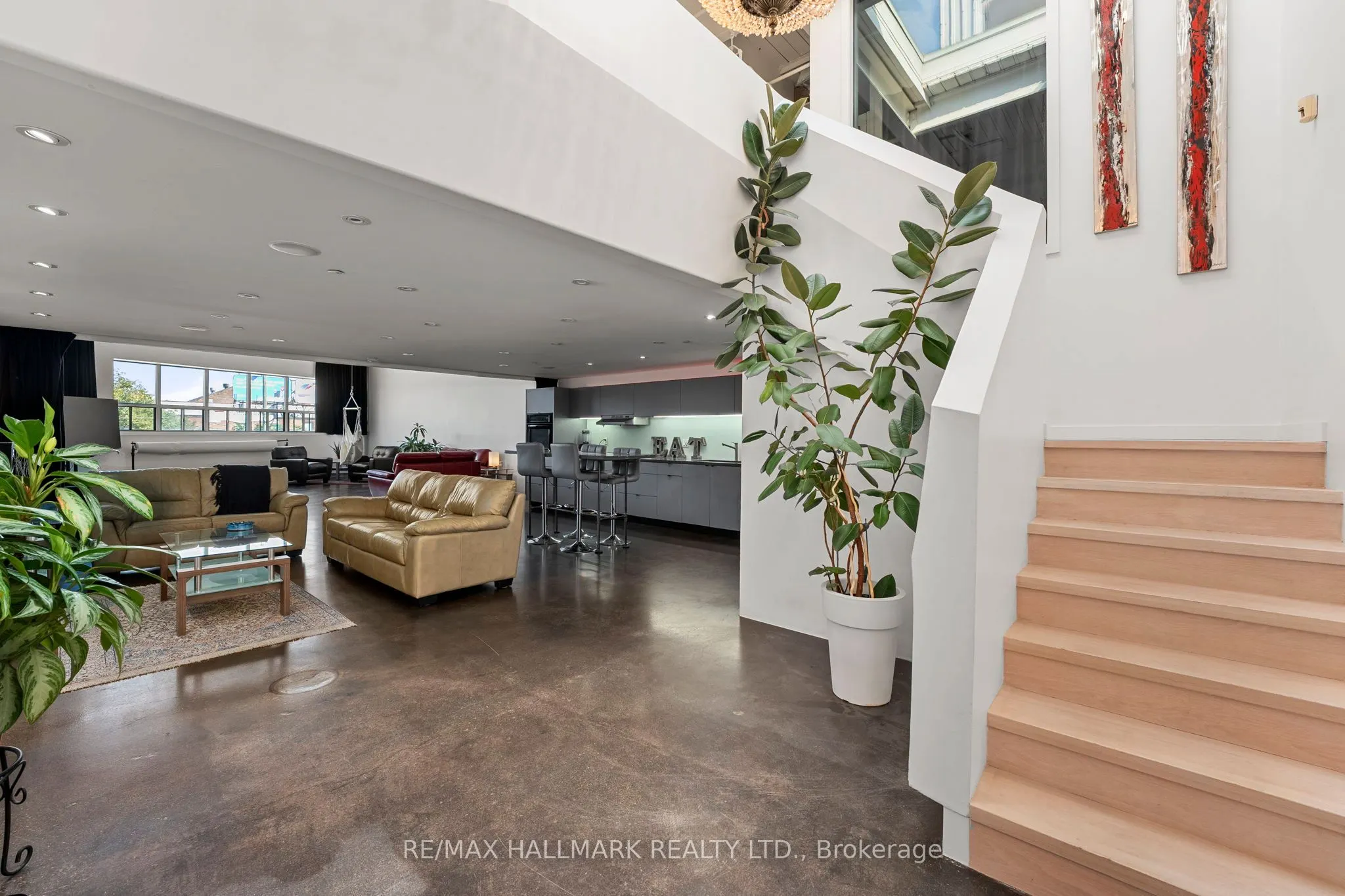 1173 Dundas Street E, #226