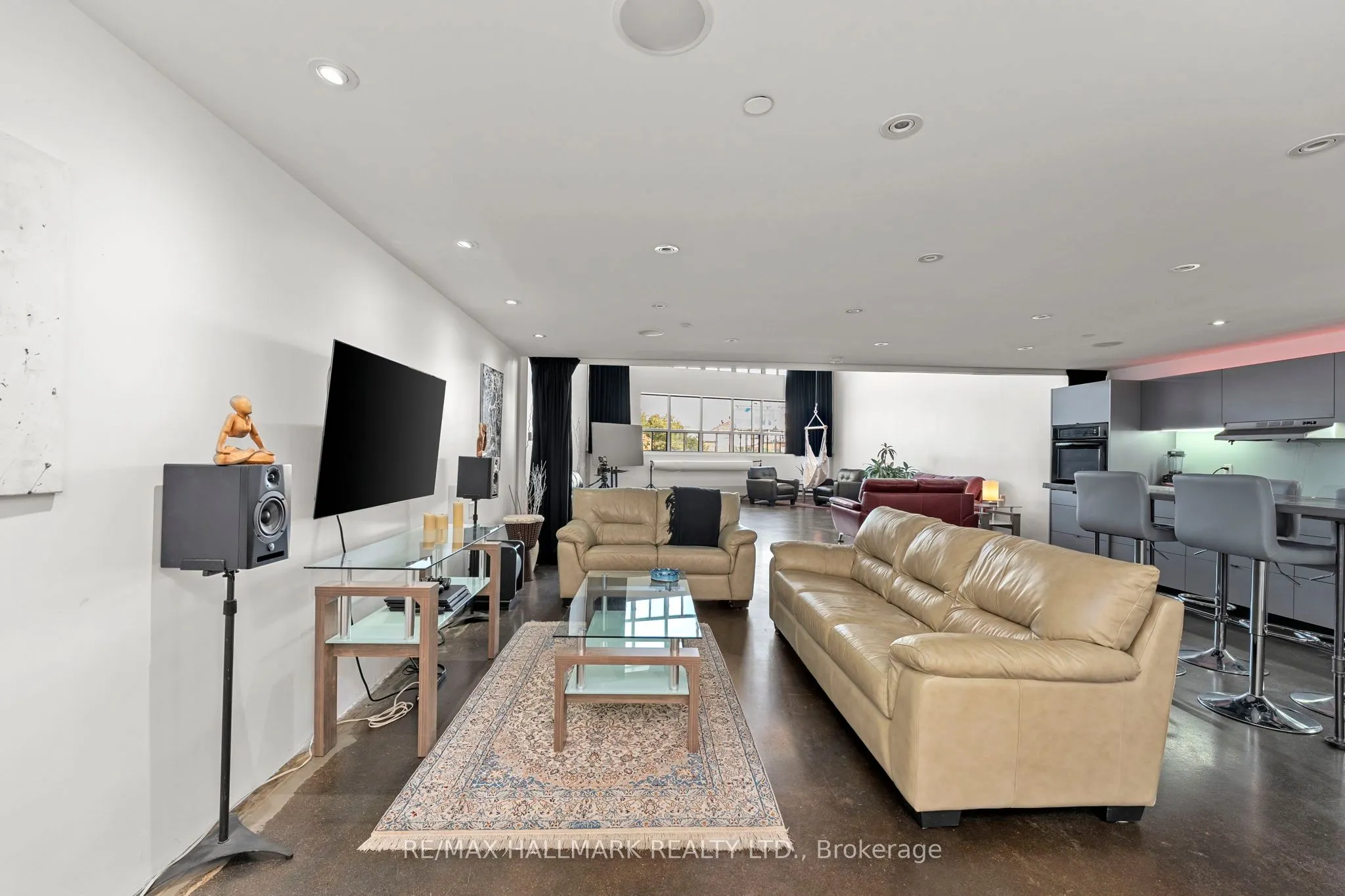 1173 Dundas Street E, #226