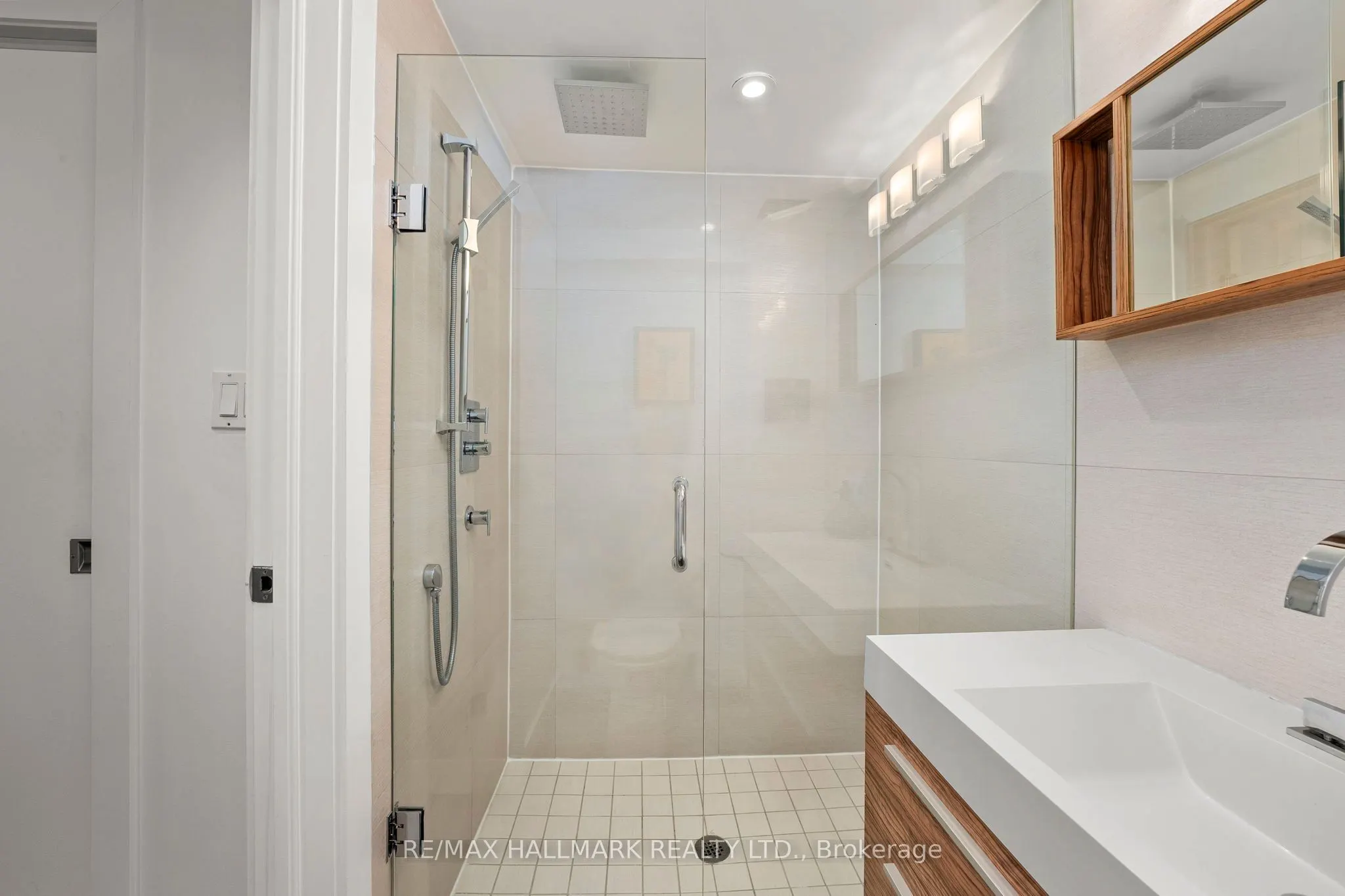 1173 Dundas Street E, #226