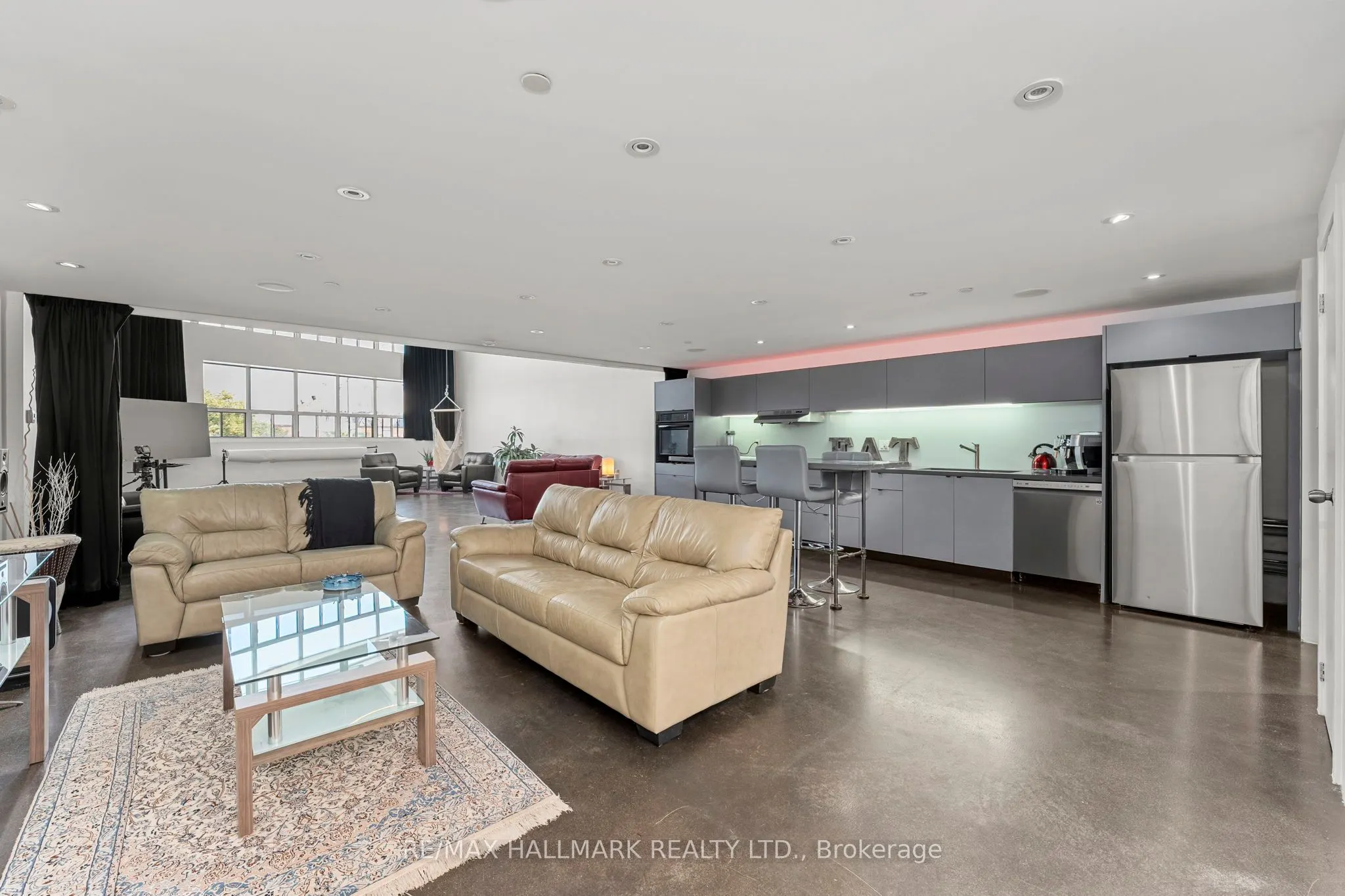1173 Dundas Street E, #226