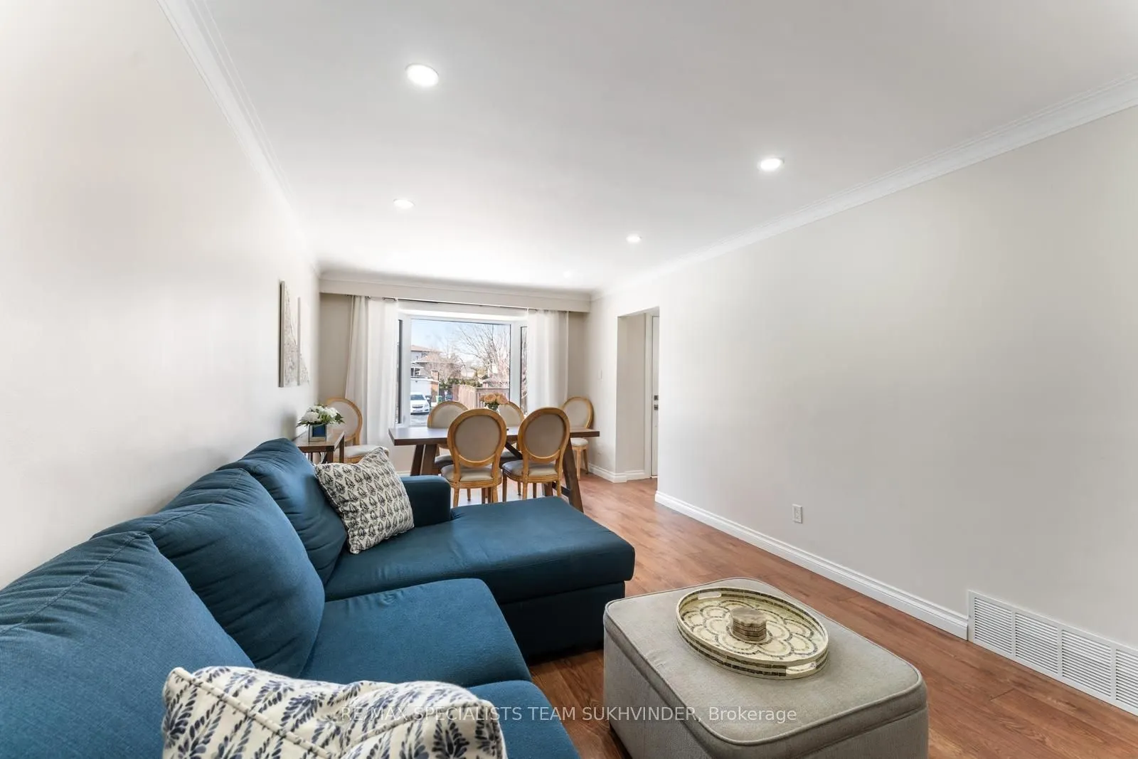 21 White Abbey Park
