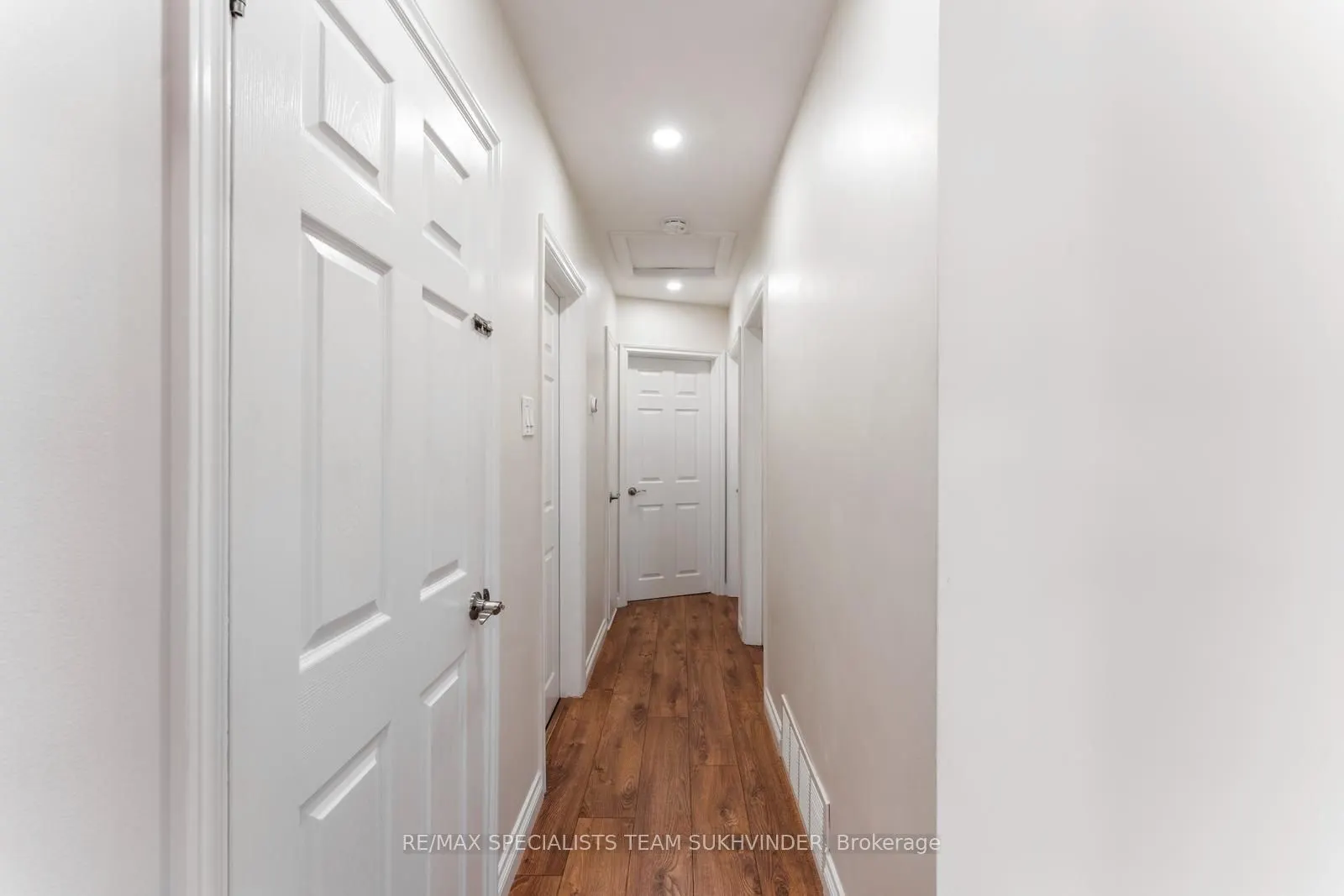 21 White Abbey Park