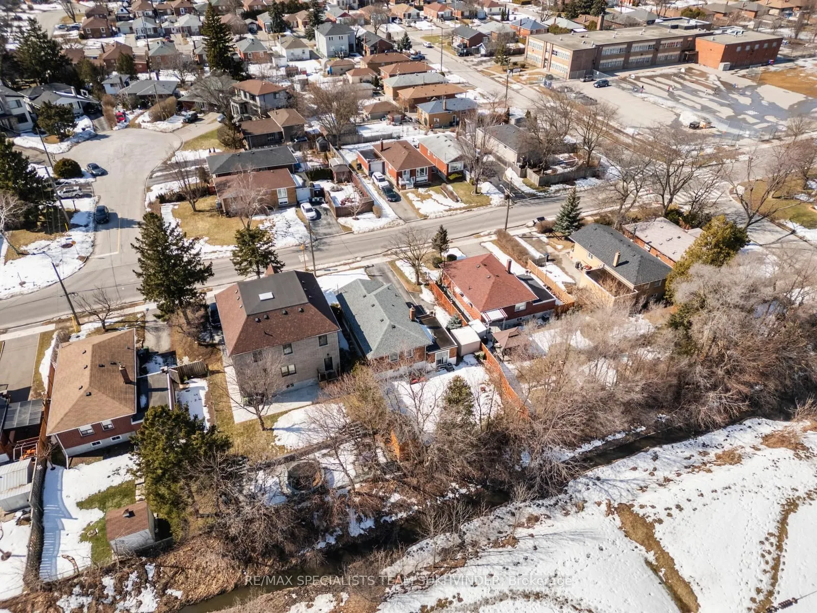21 White Abbey Park