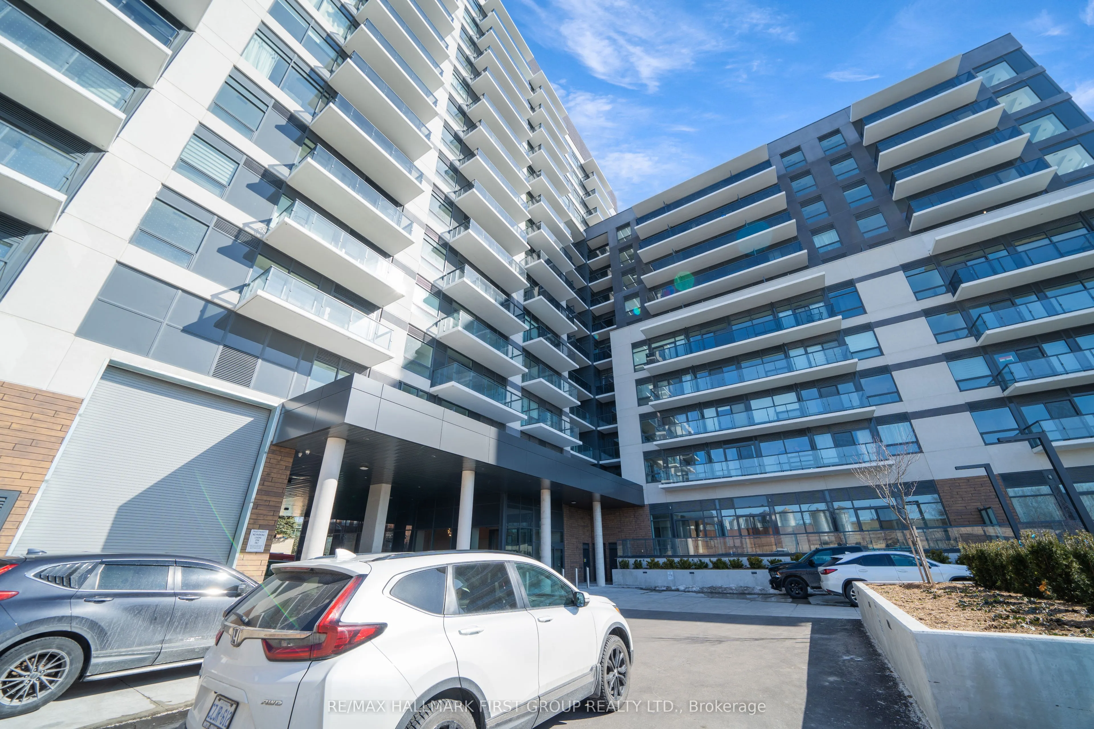 1350 Ellesmere Road, #301
