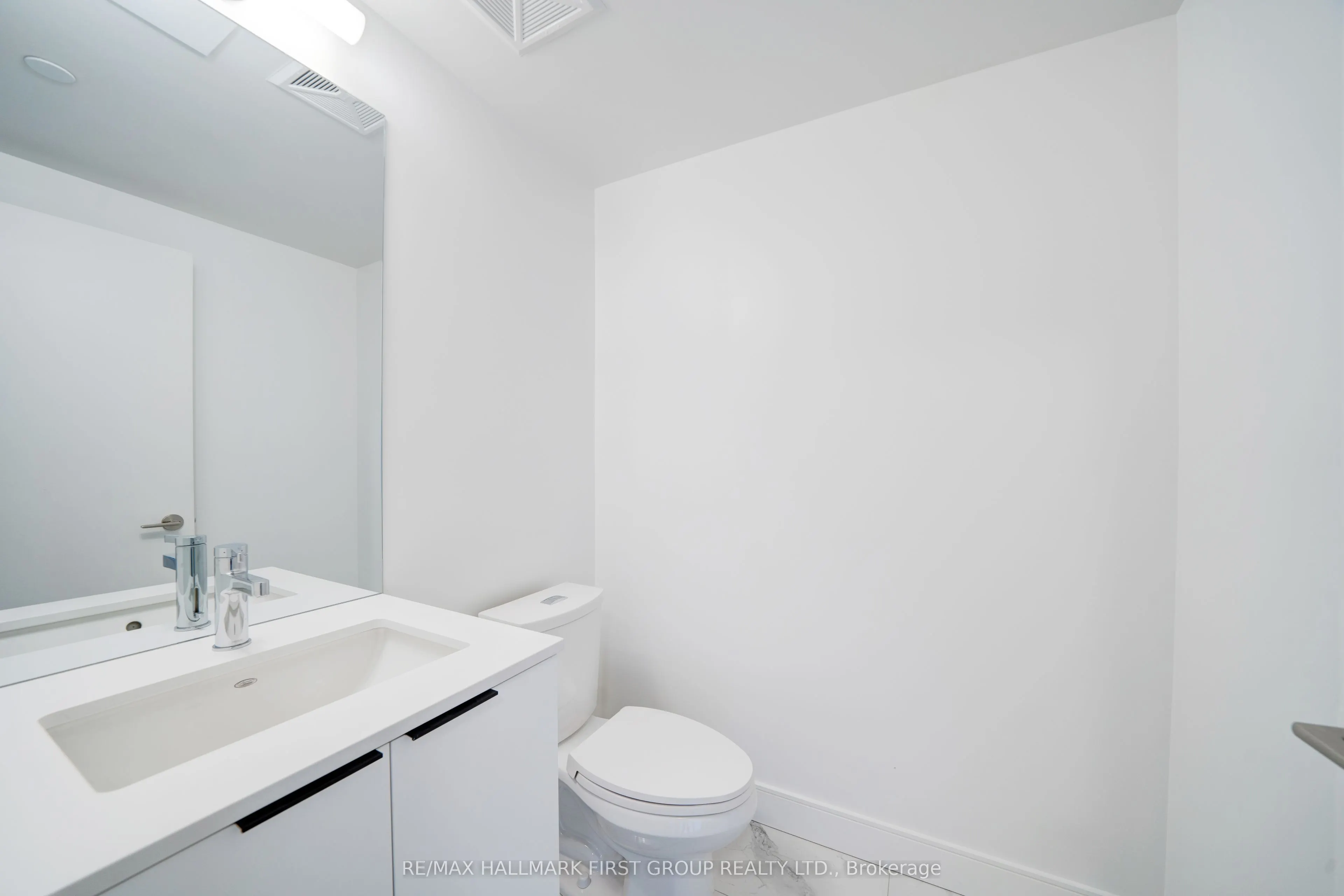 1350 Ellesmere Road, #301