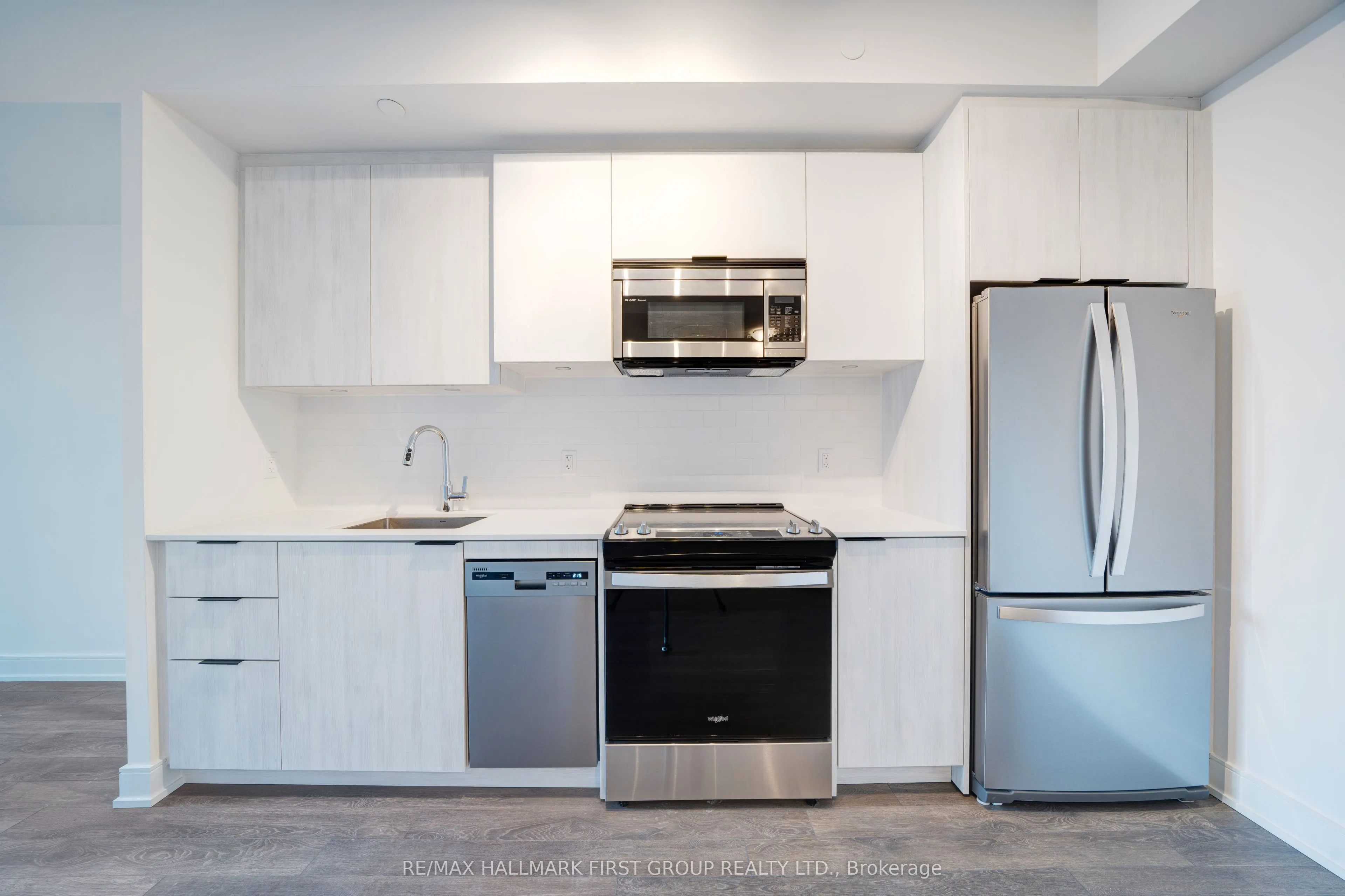 1350 Ellesmere Road, #301