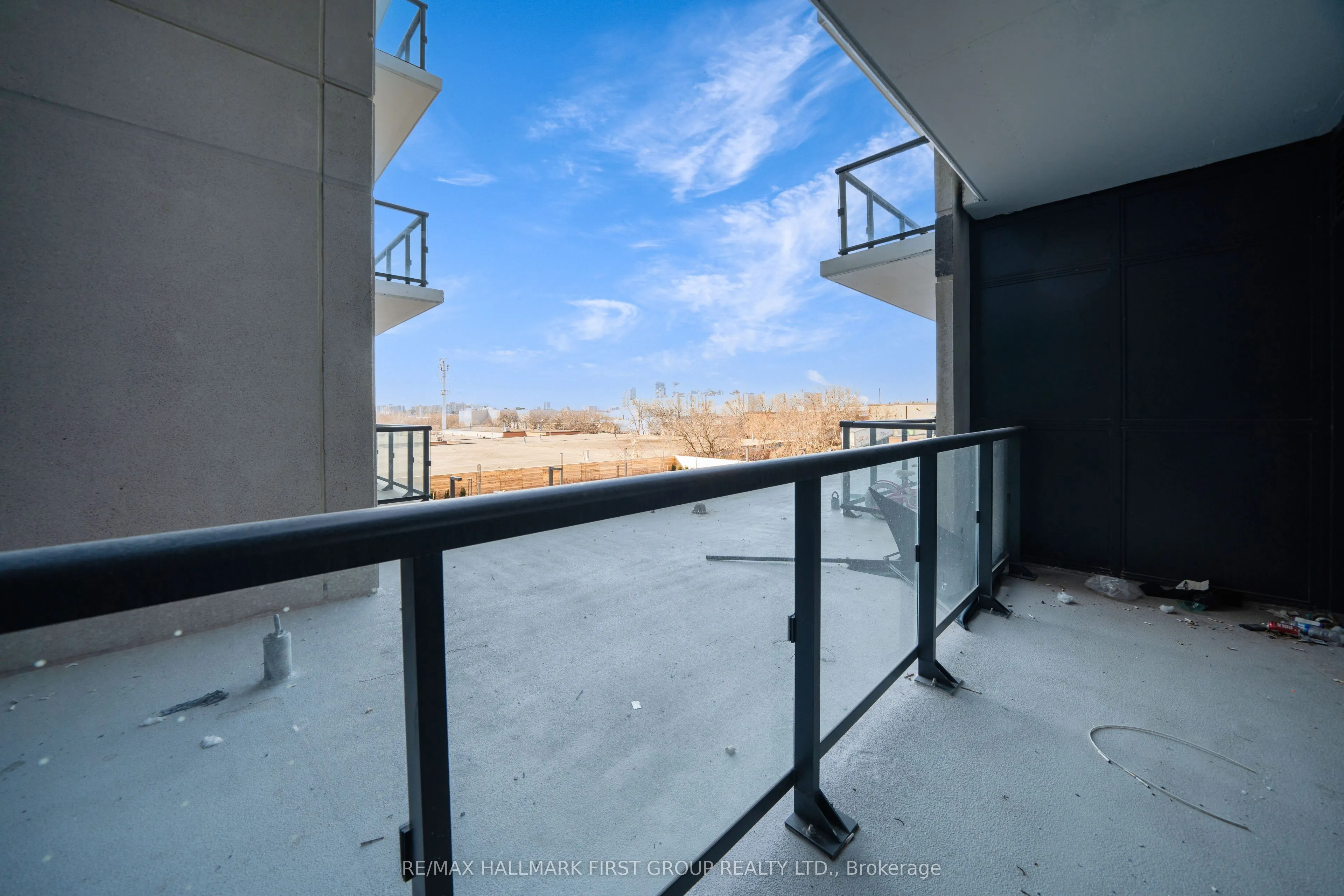 1350 Ellesmere Road, #301