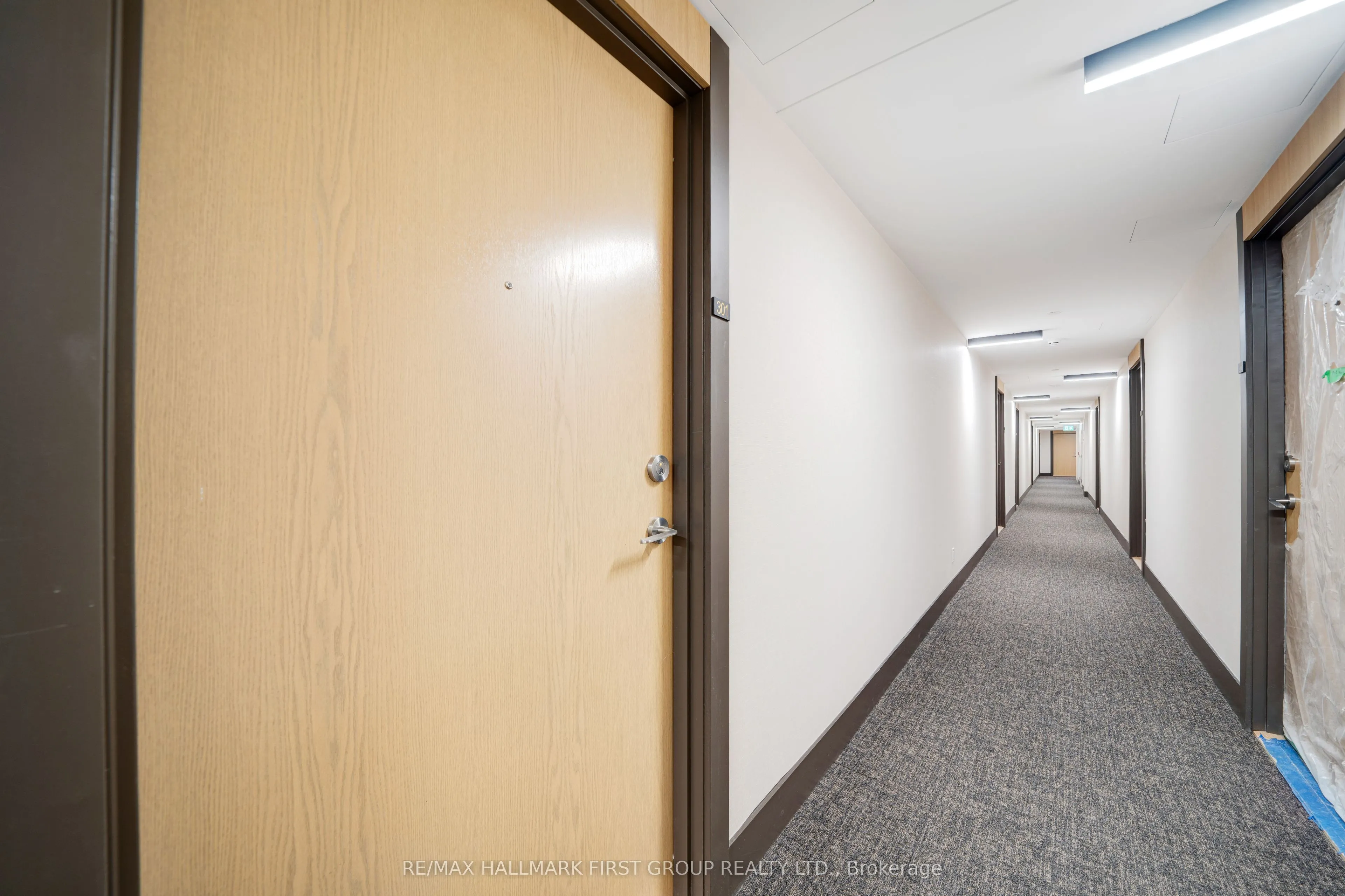 1350 Ellesmere Road, #301