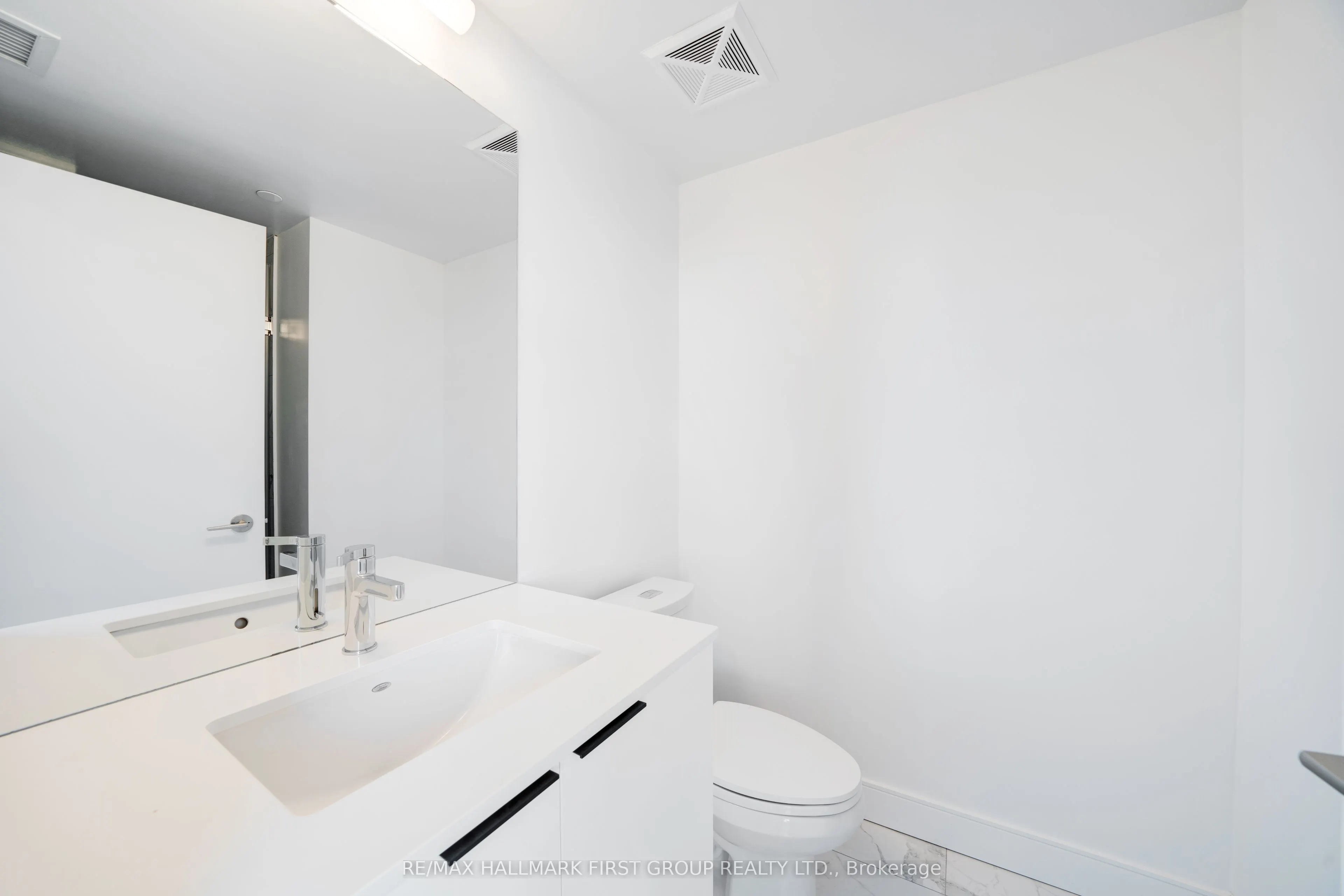 1350 Ellesmere Road, #301