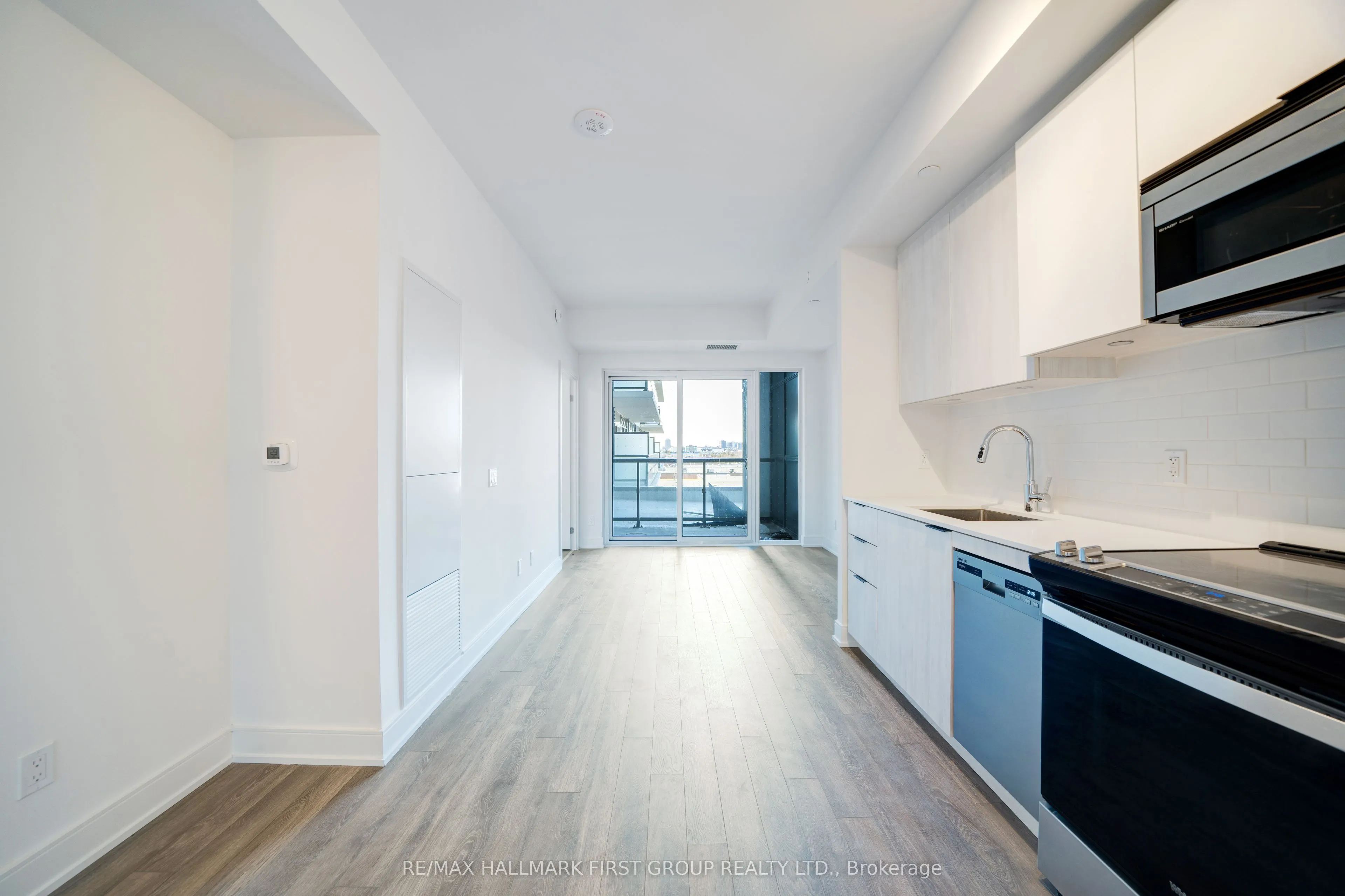 1350 Ellesmere Road, #301