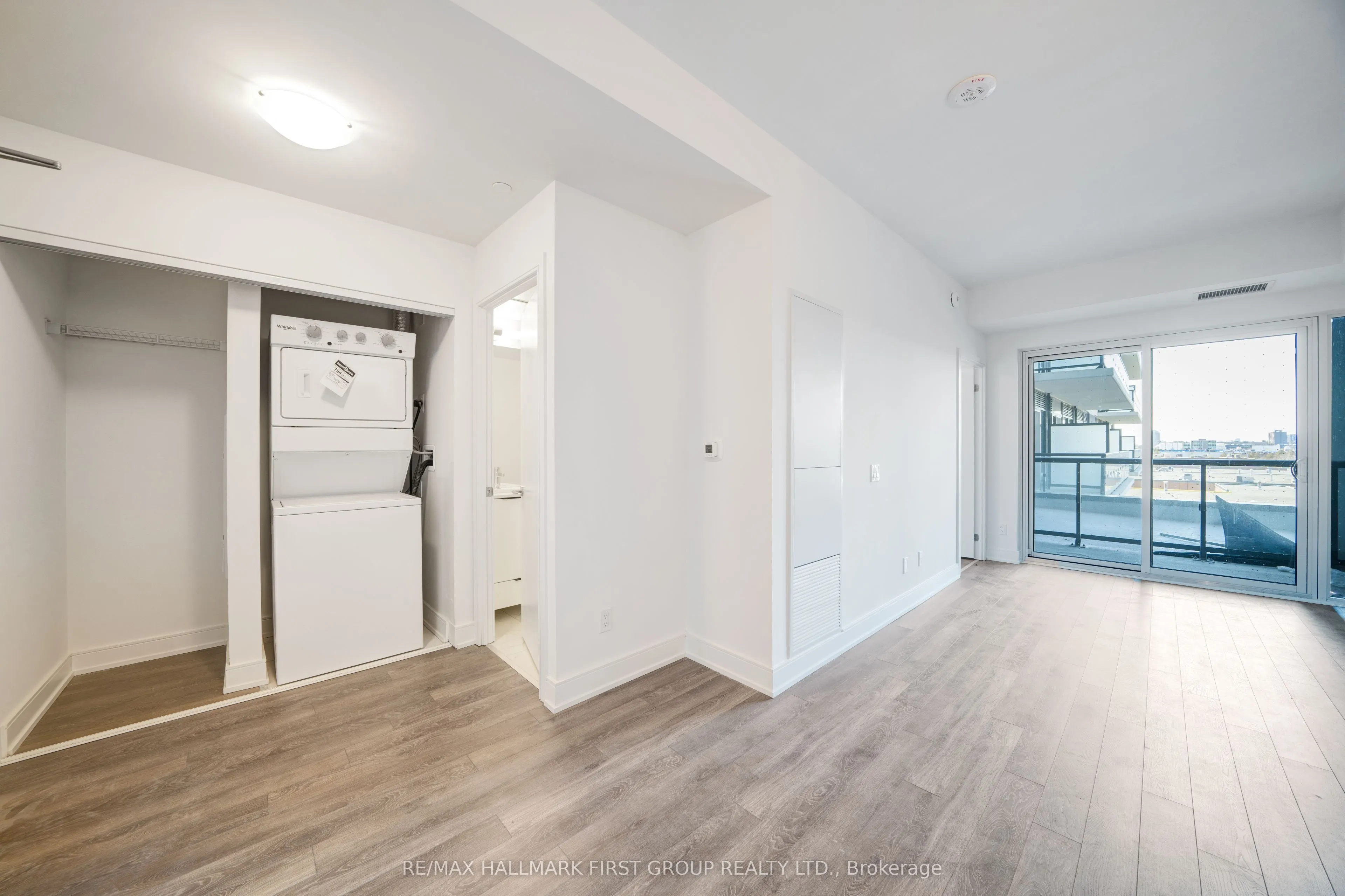 1350 Ellesmere Road, #301
