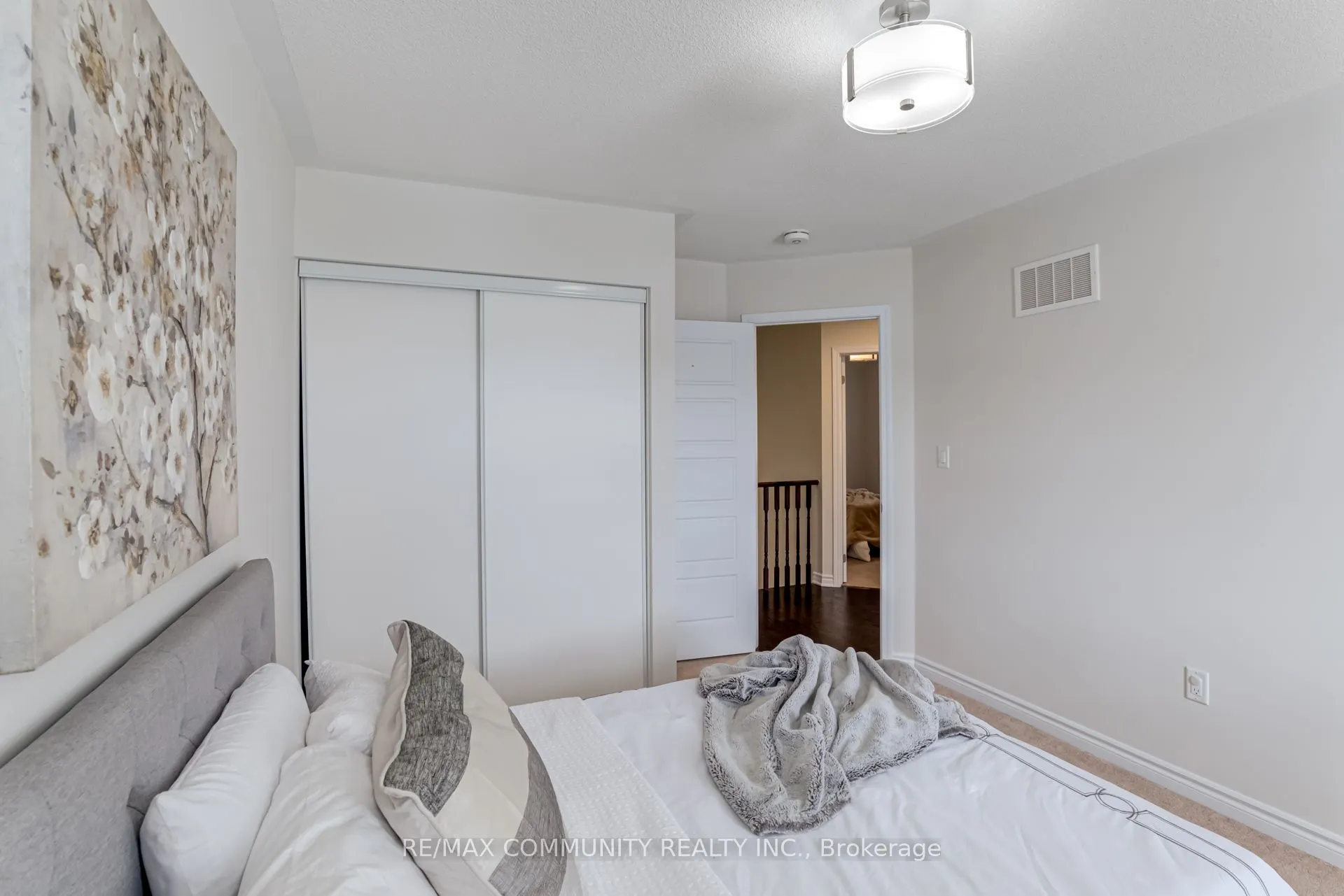 1044 Cameo Street