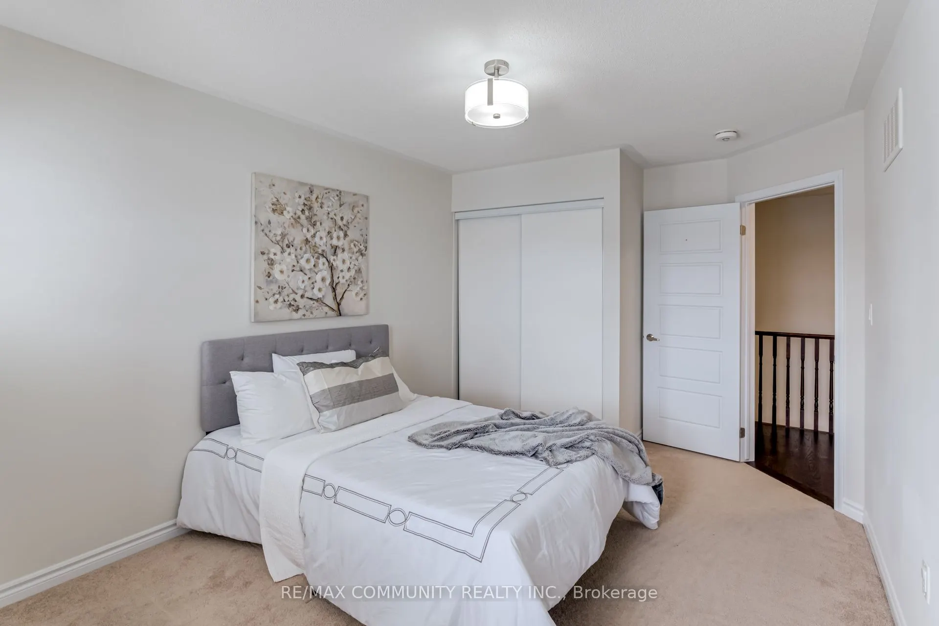 1044 Cameo Street