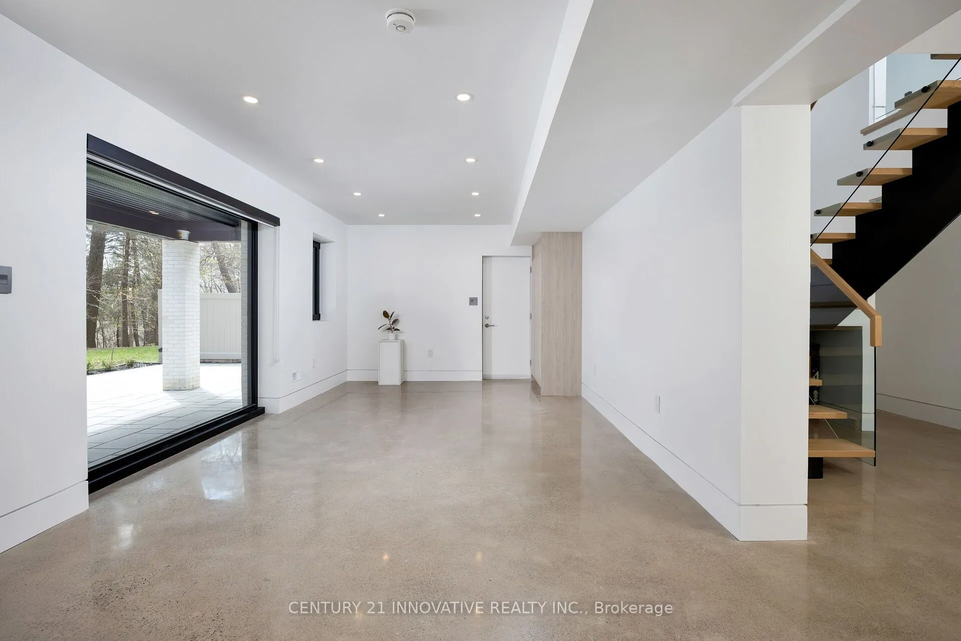 10 Haida Court