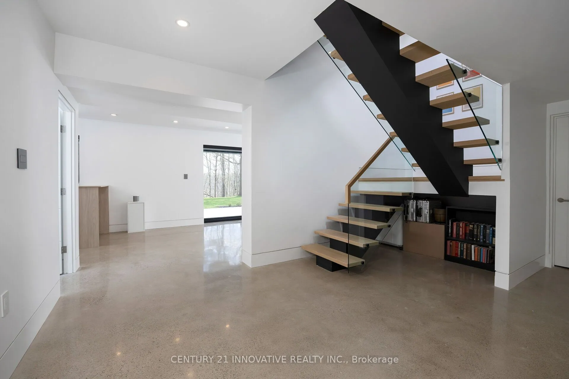 10 Haida Court