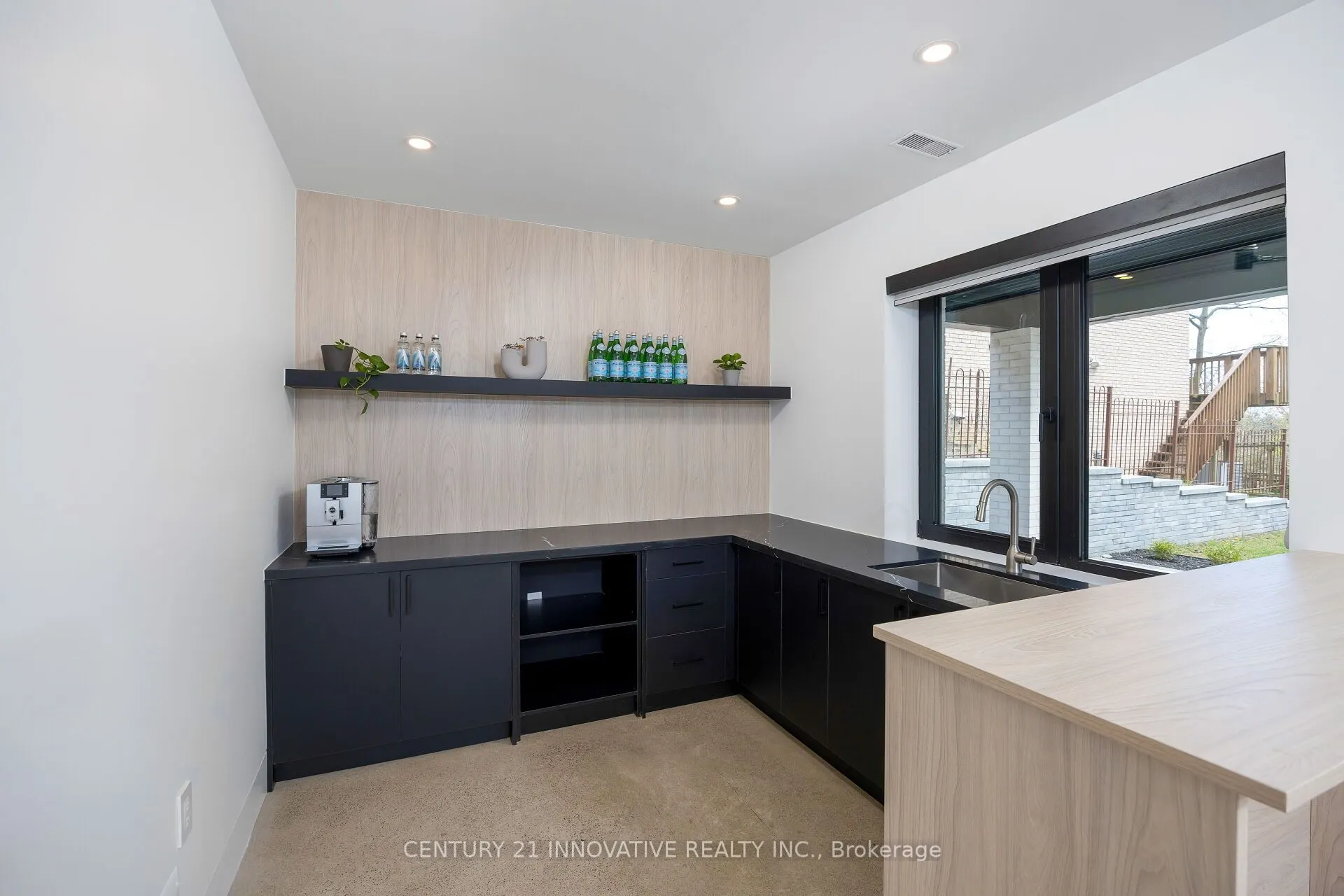 10 Haida Court