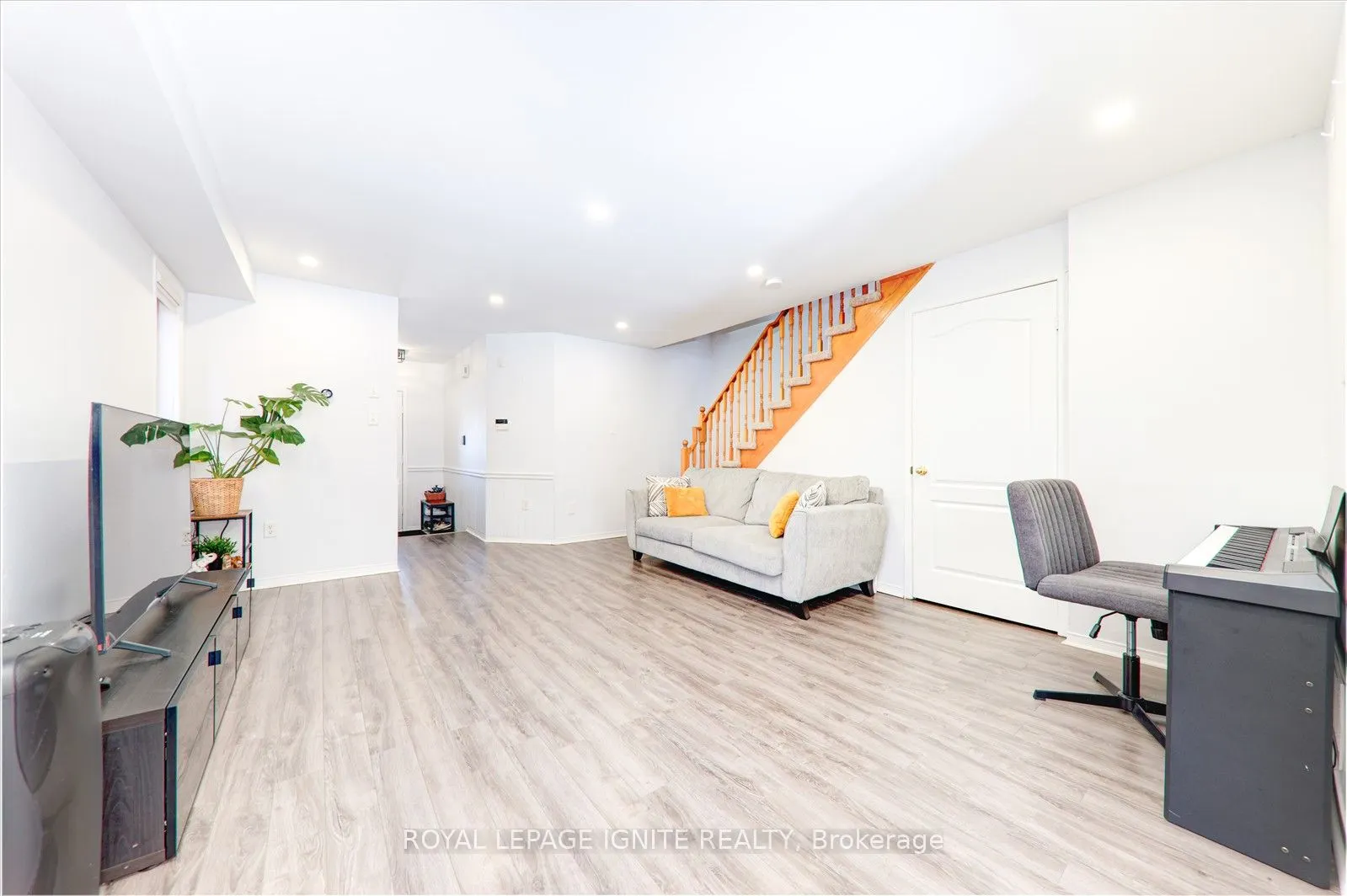 355 Sparrow Circle