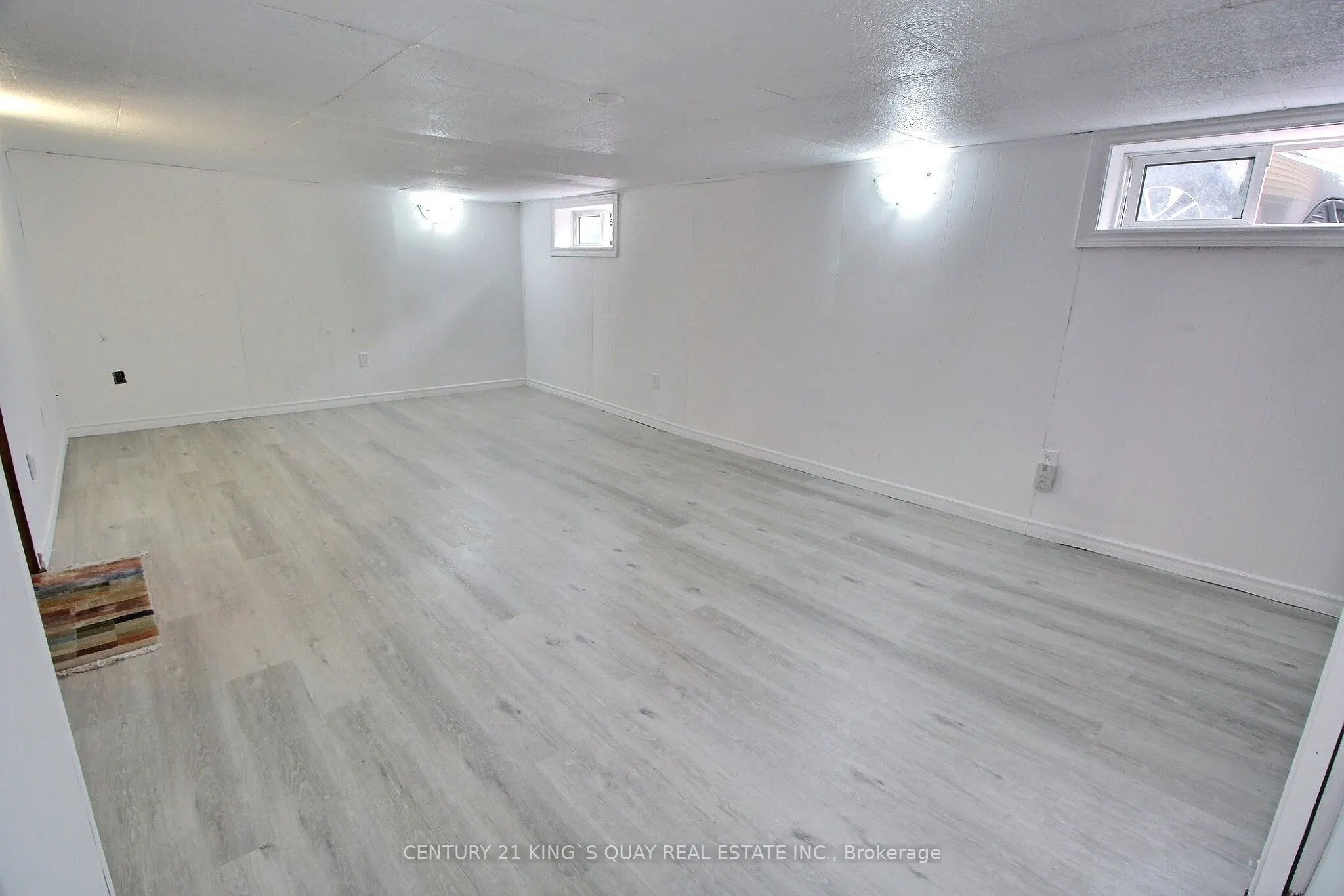 211 Park Road S