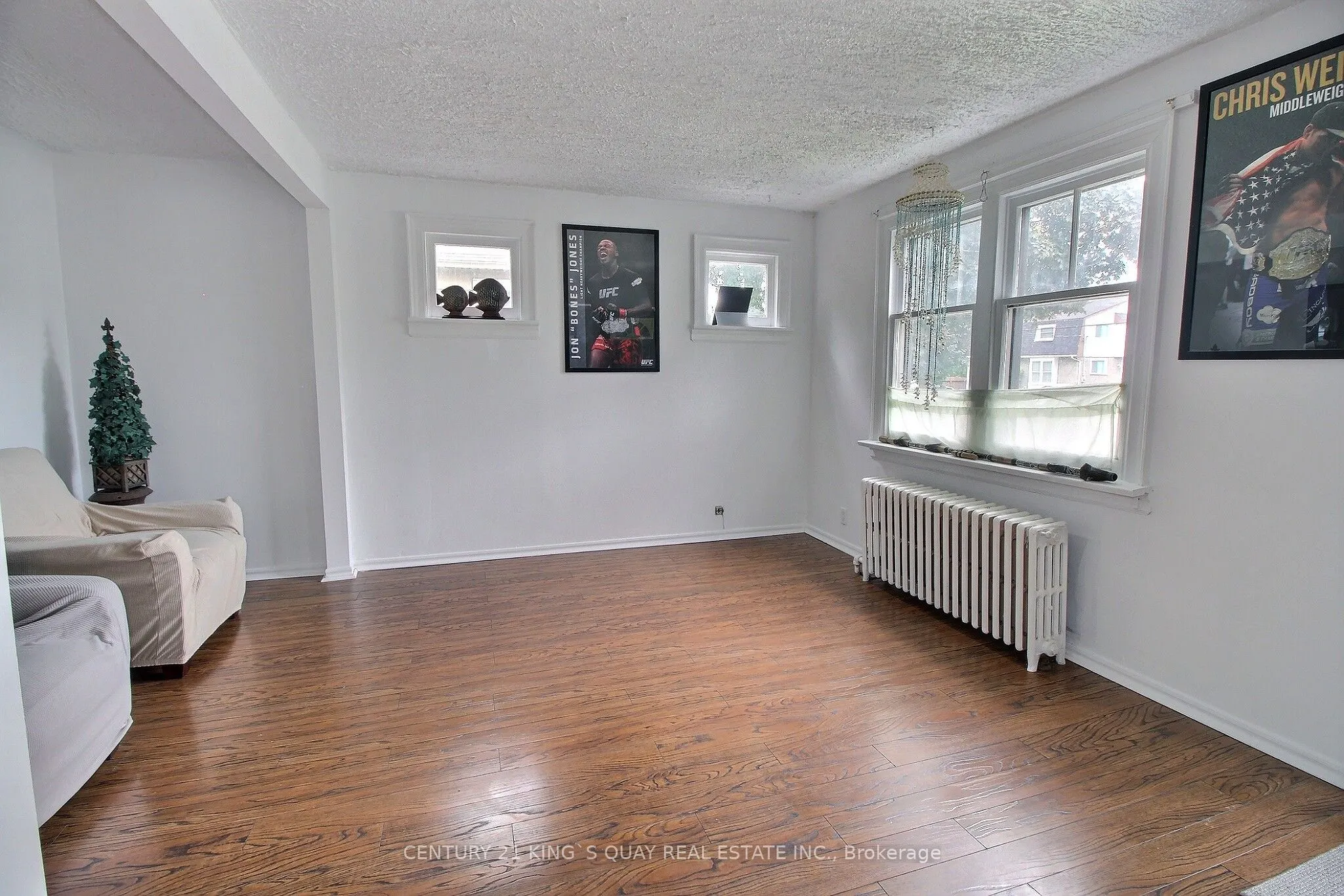 211 Park Road S