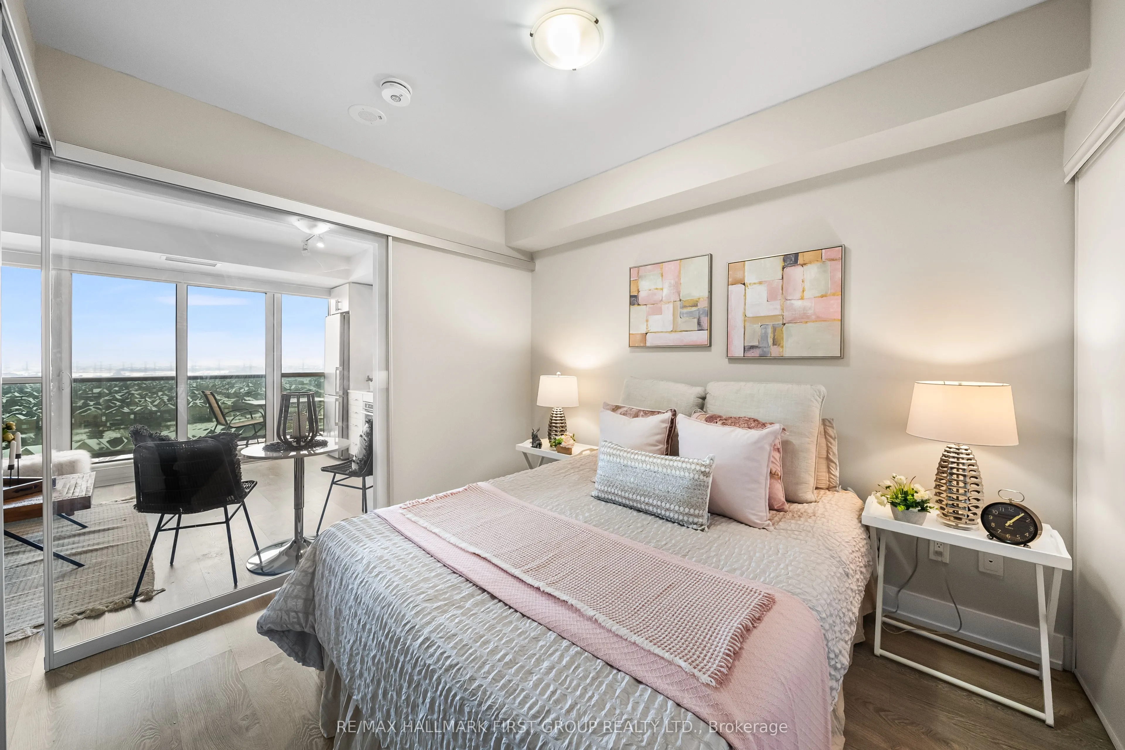 2550 Simcoe Street N, #1220