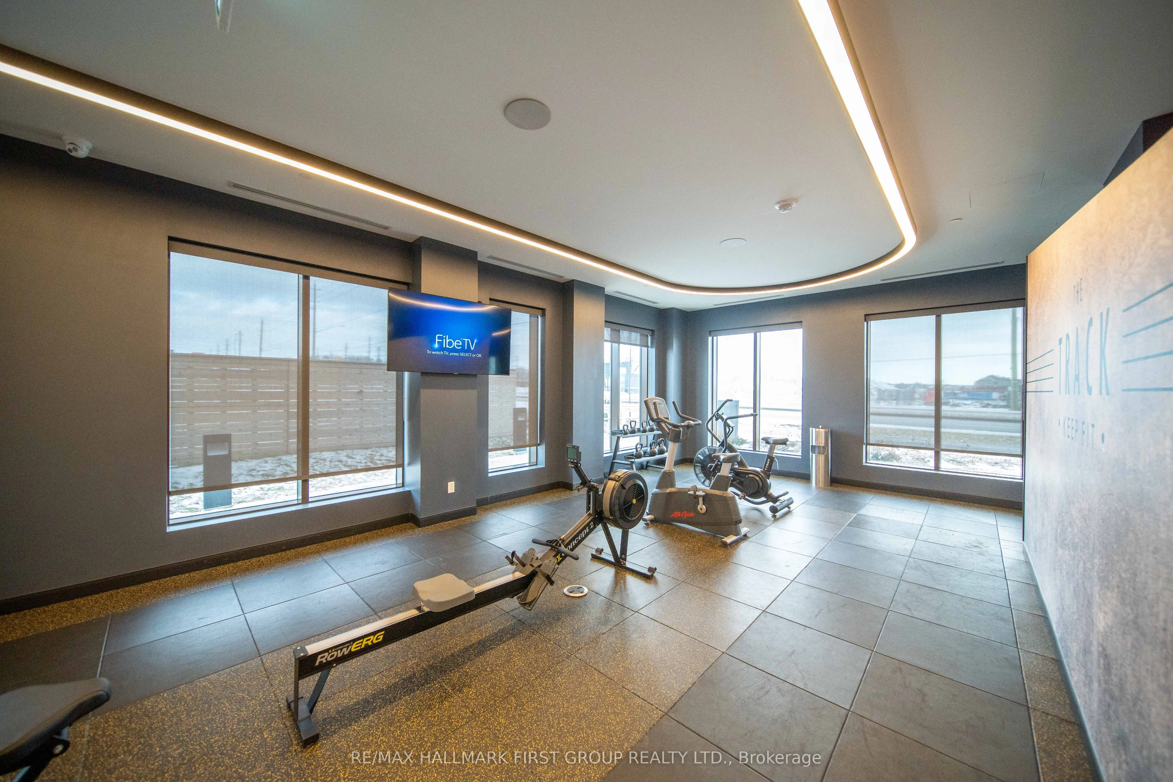 2550 Simcoe Street N, #1220