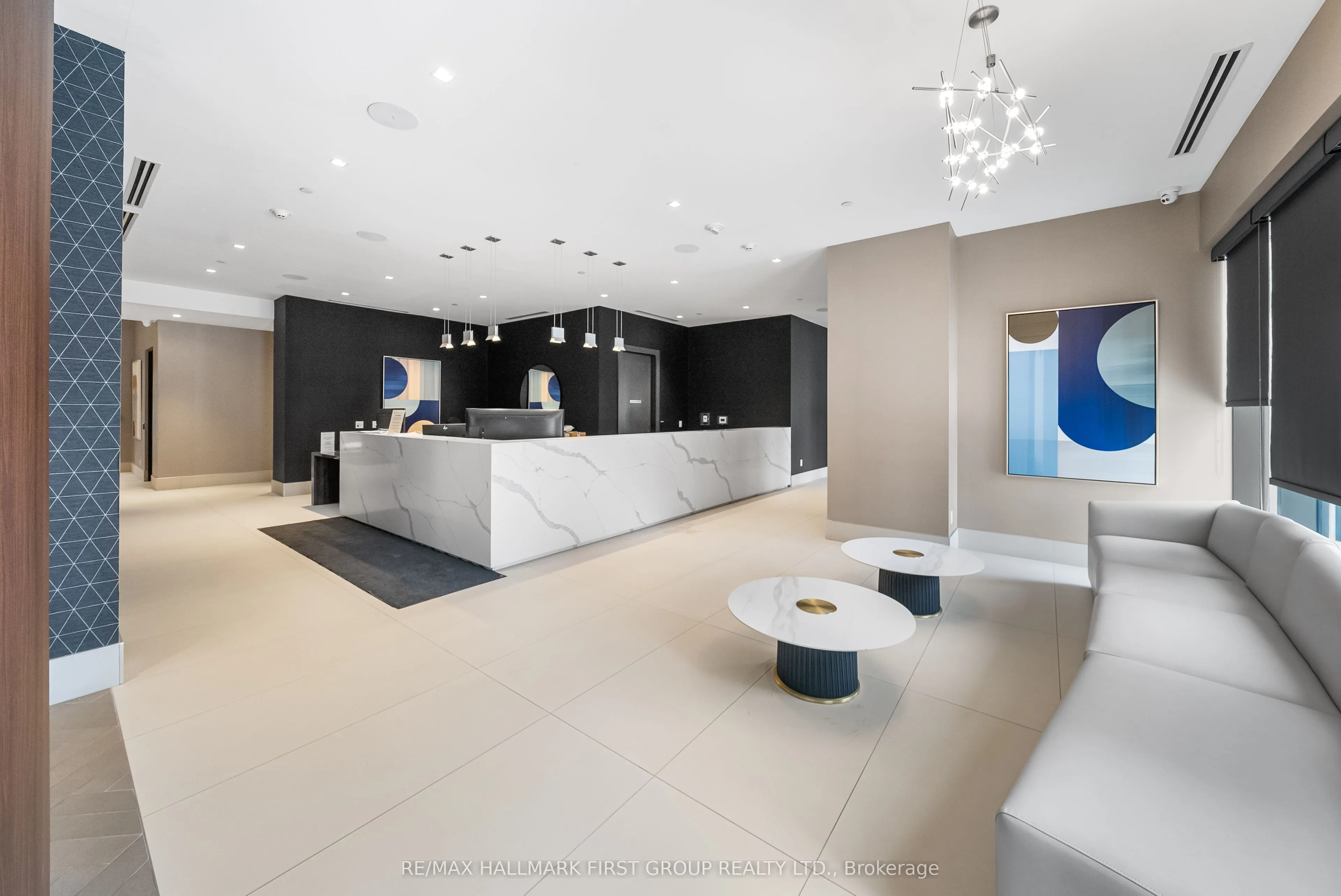 2550 Simcoe Street N, #1220