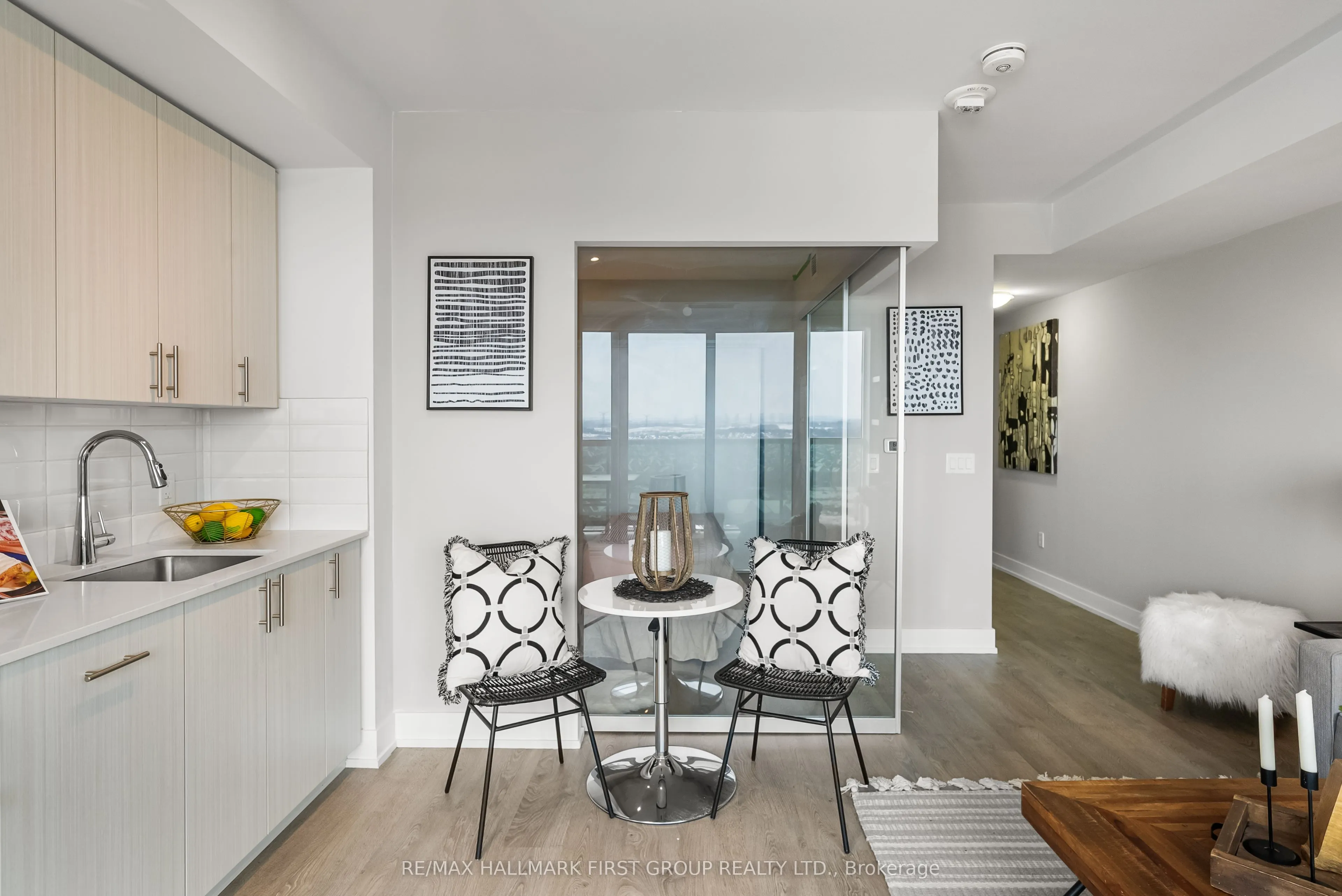 2550 Simcoe Street N, #1220