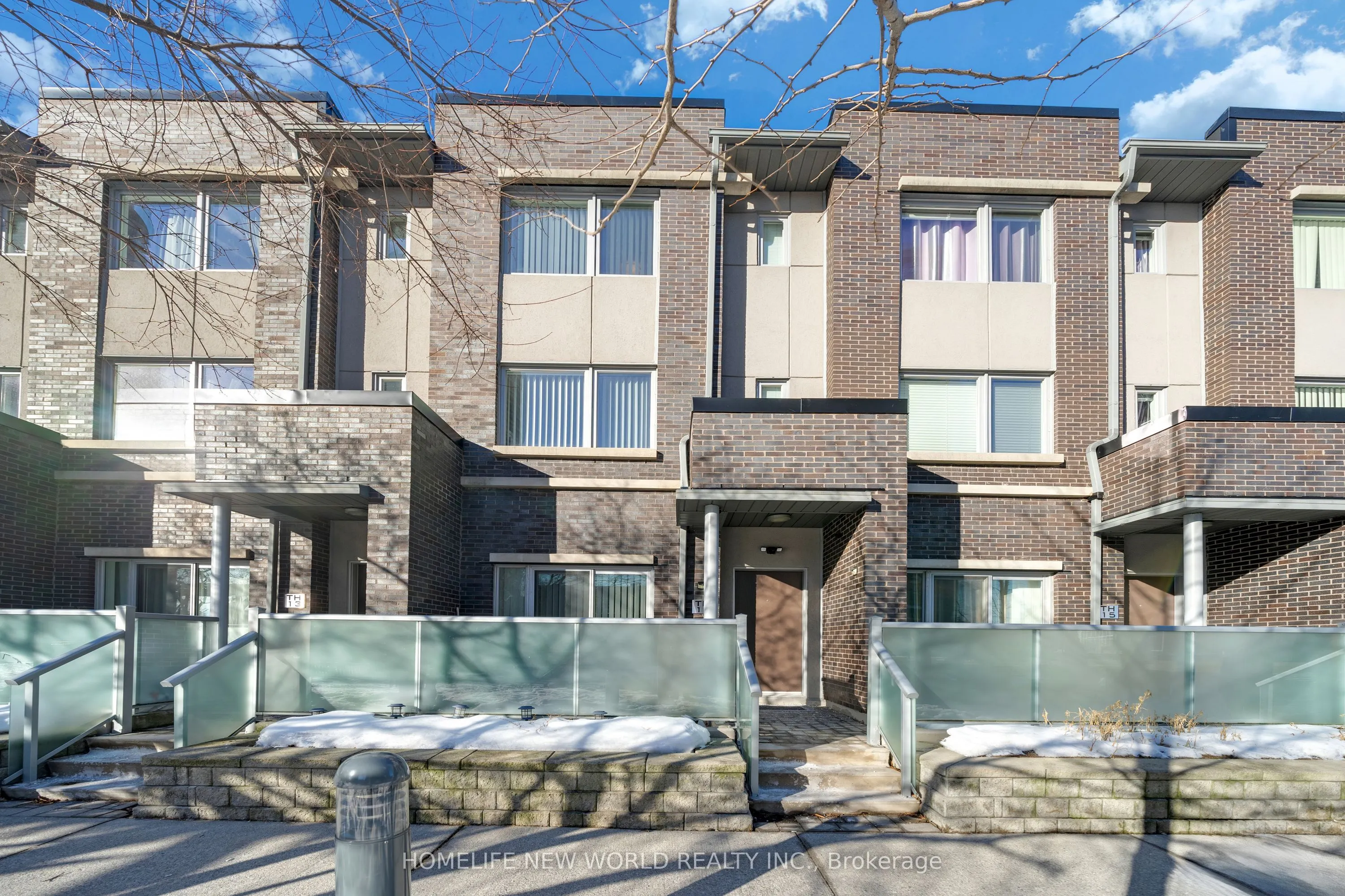 310 Village Green Square #14