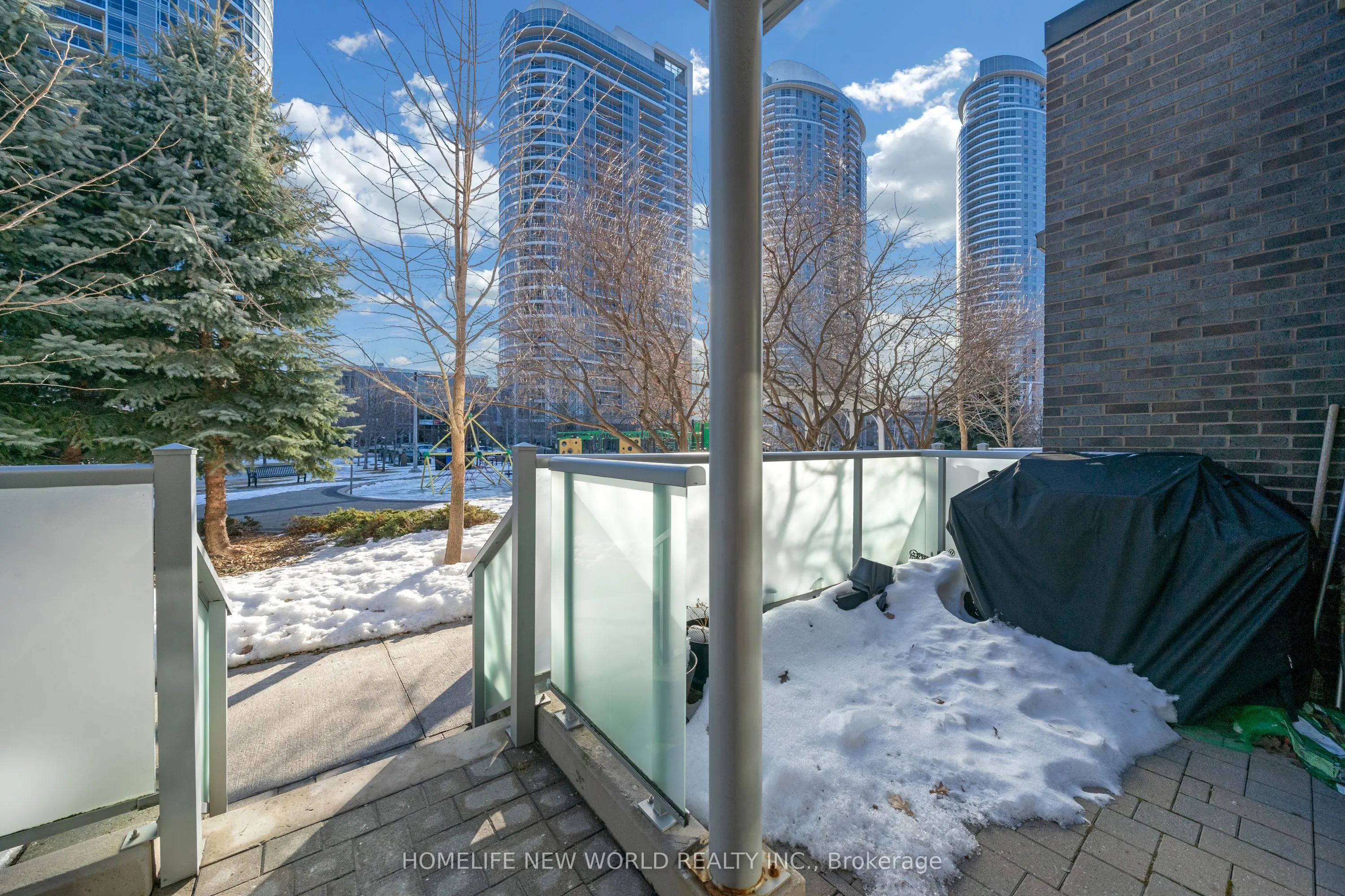 310 Village Green Square #14