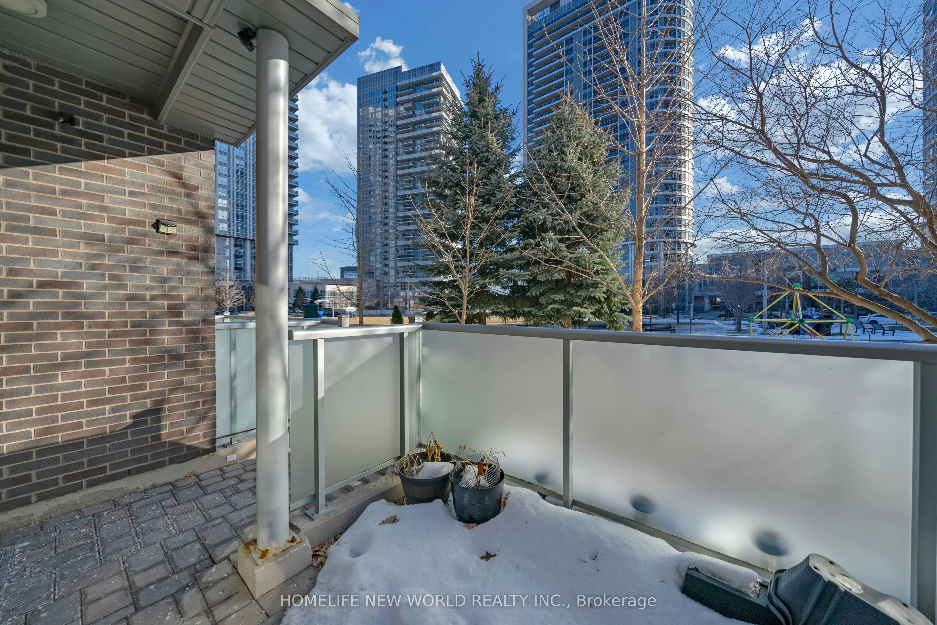 310 Village Green Square #14