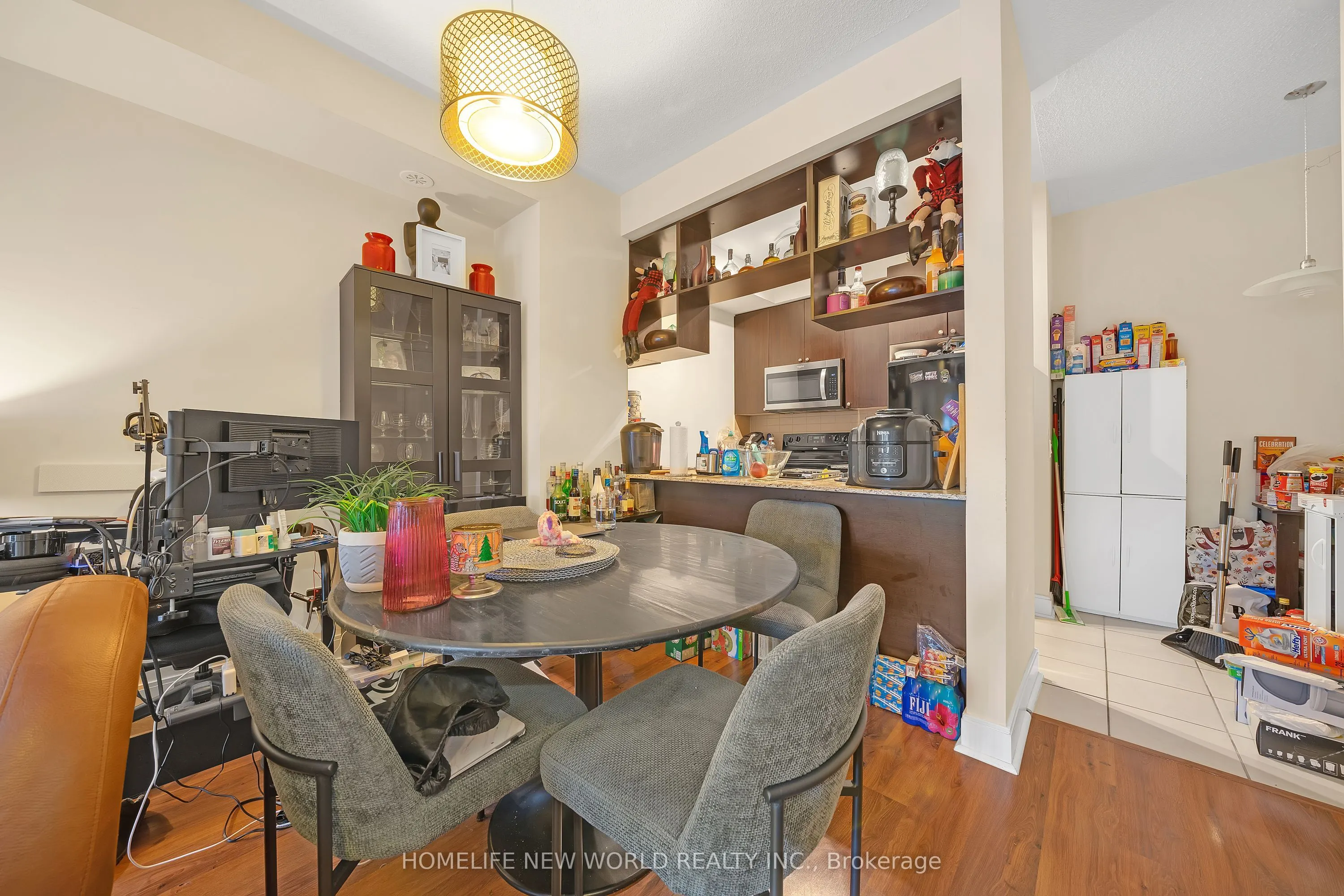 310 Village Green Square #14