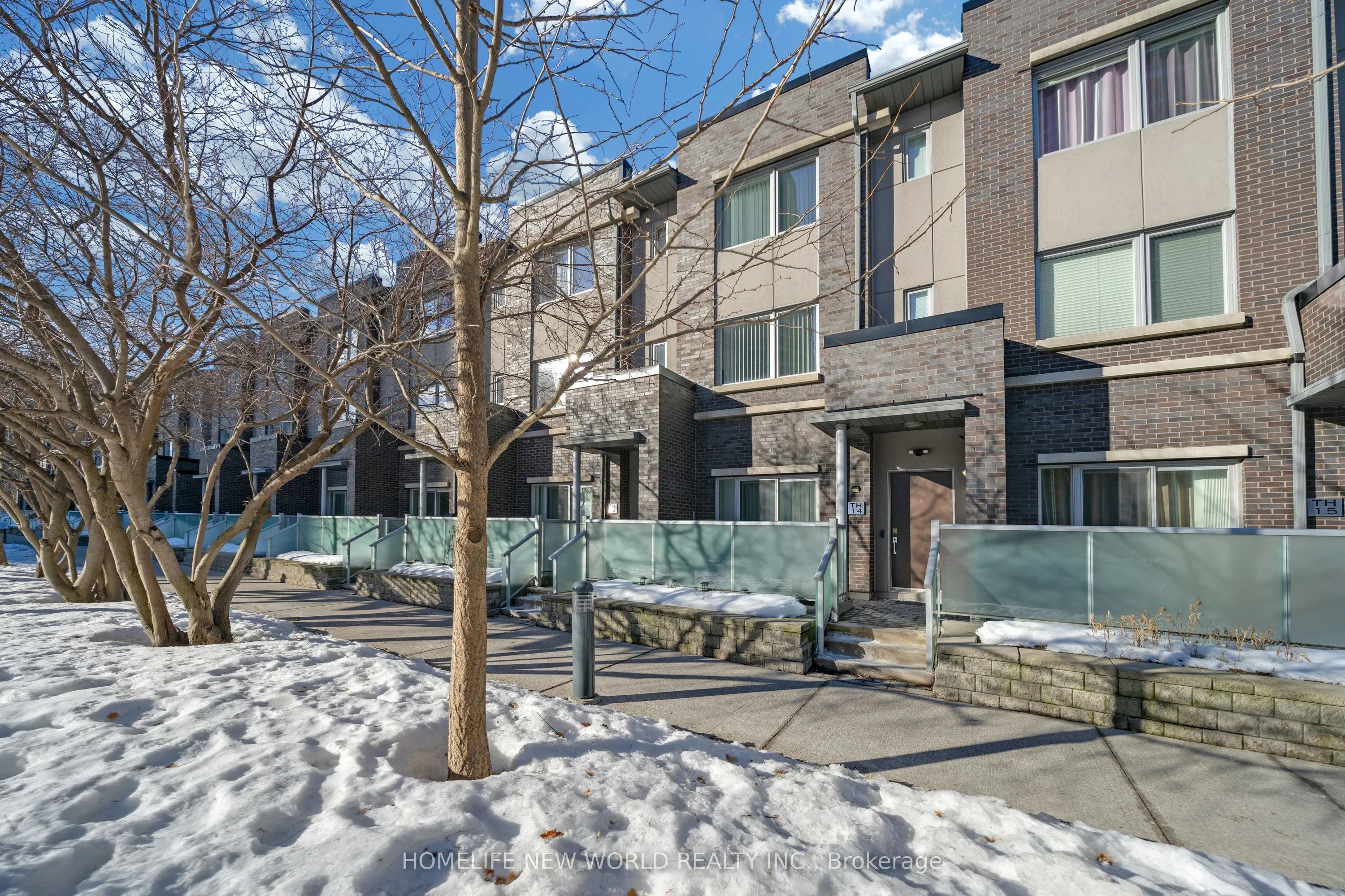 310 Village Green Square #14