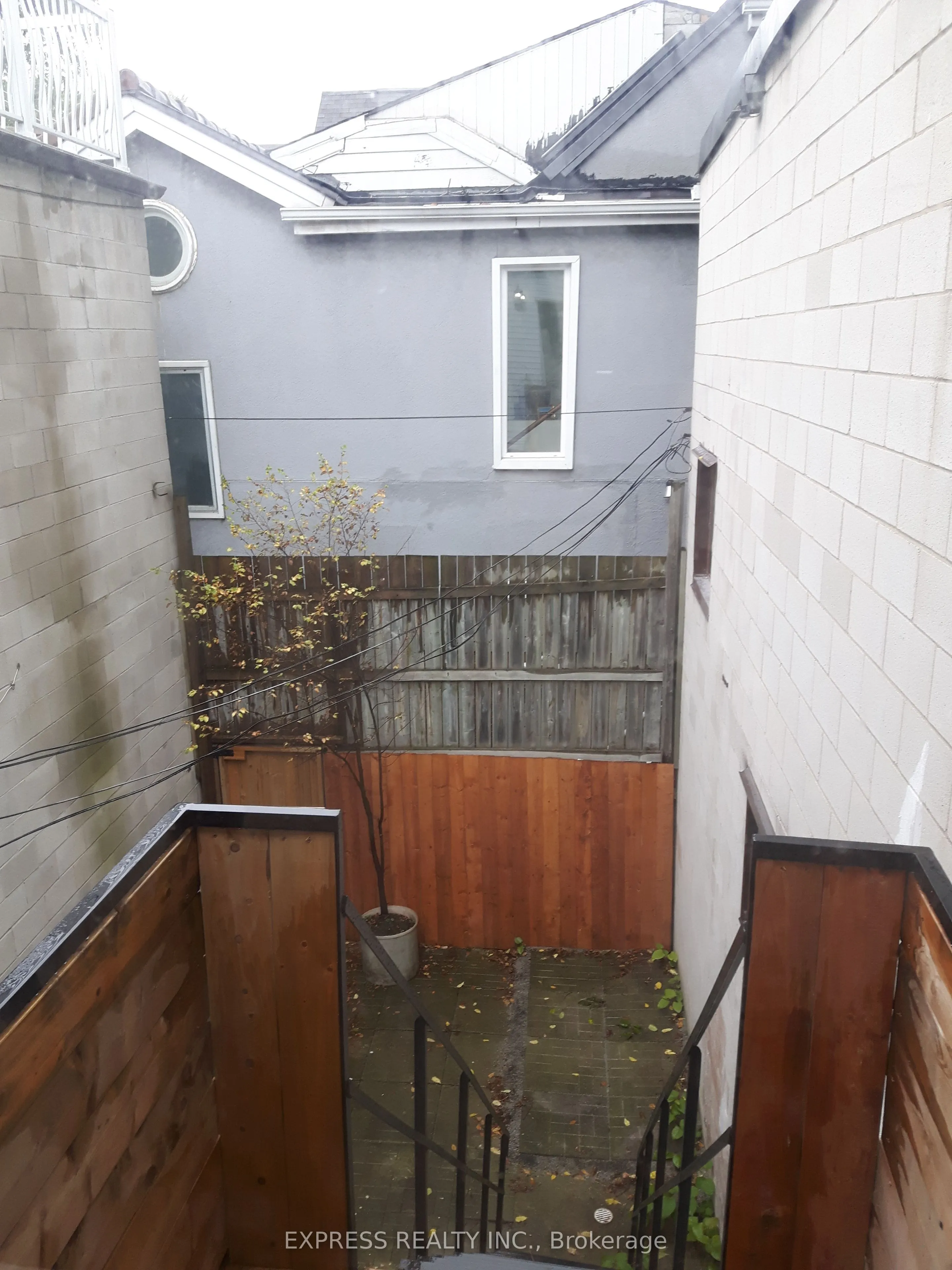 304 Broadview Avenue E, #Upper
